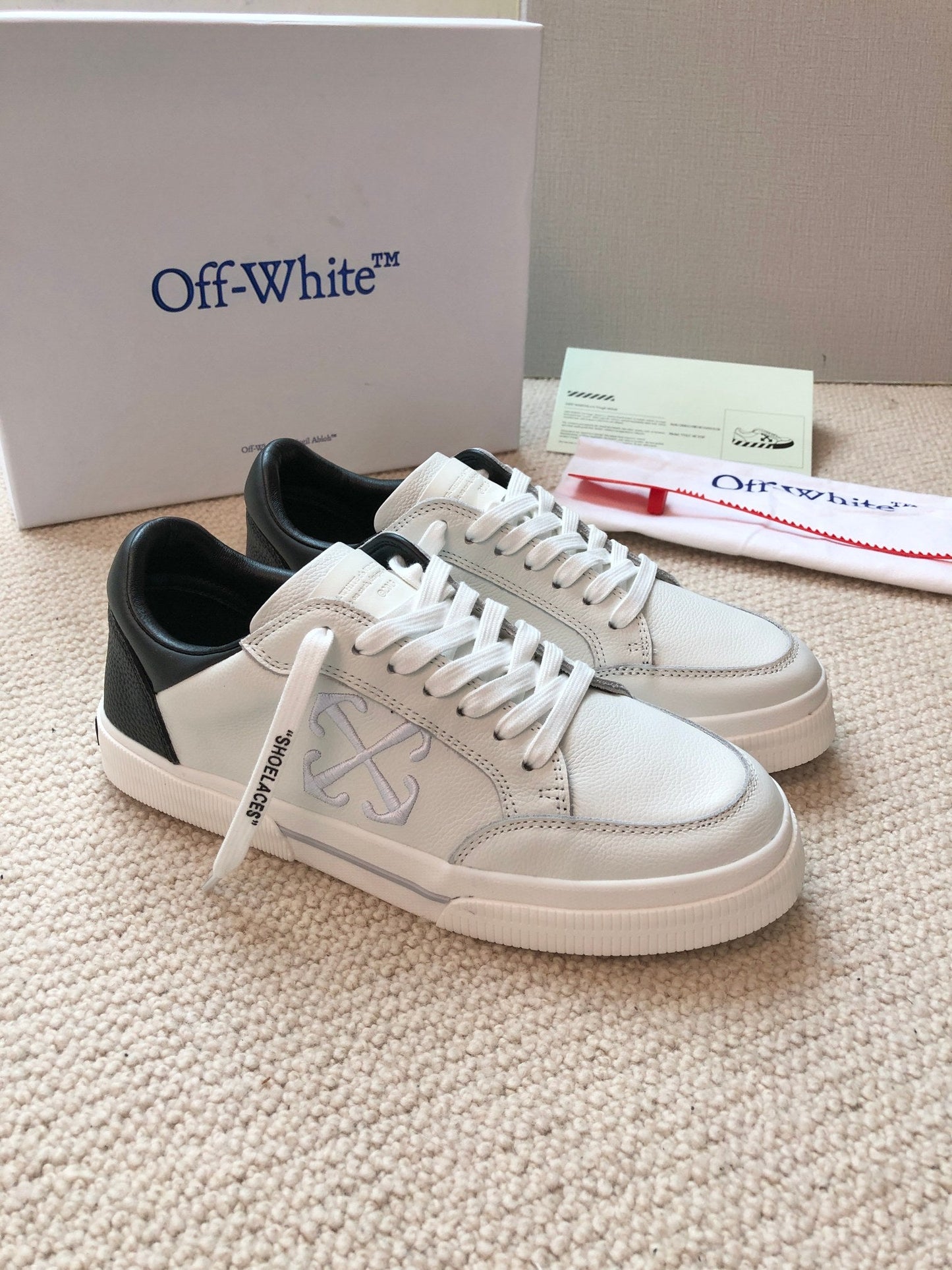 Off   New Classic Casual Shoes