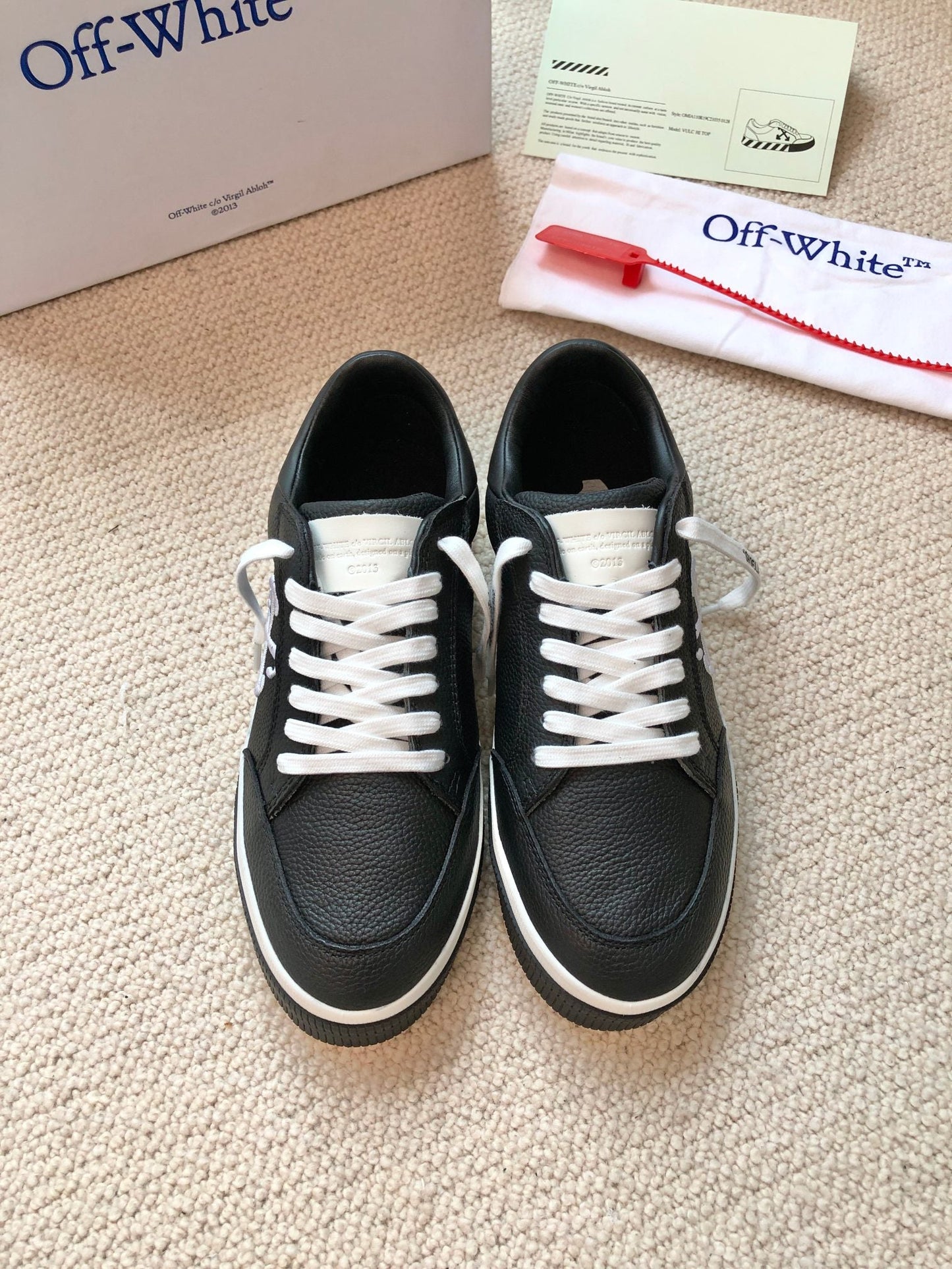 Off New Classic casual shoes