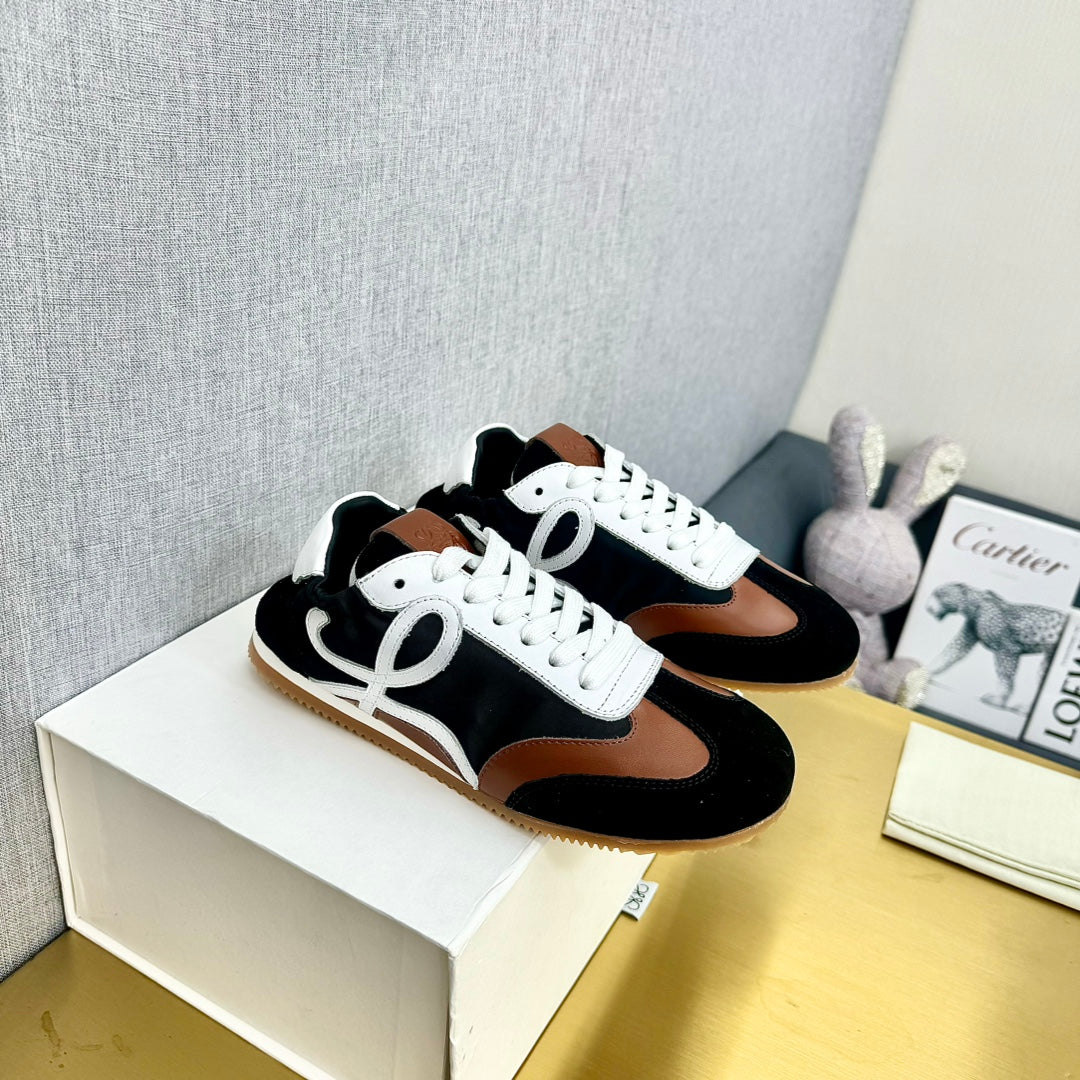 LOE Unisex German Army Trainers