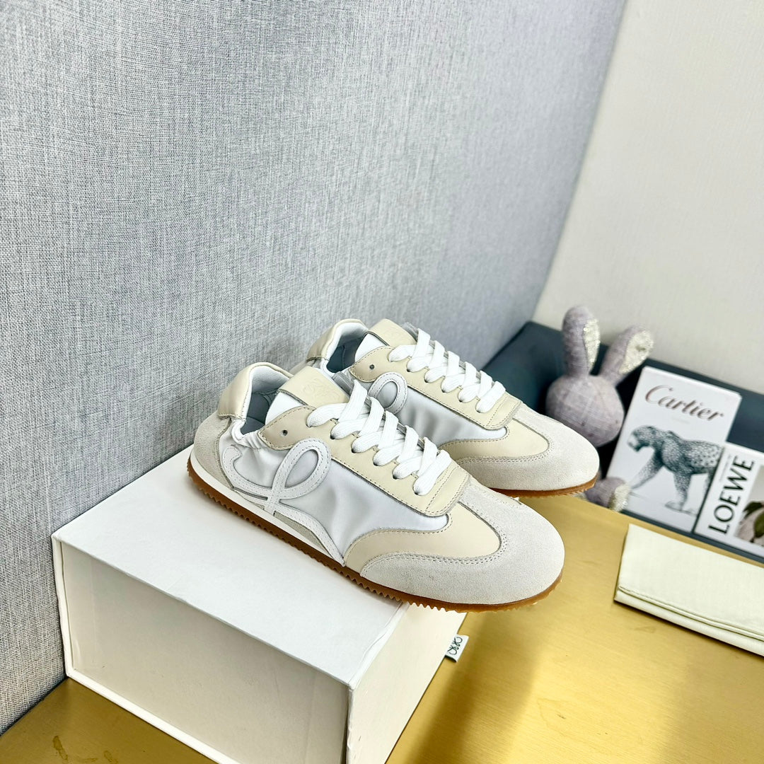 LOE Unisex German Army Trainers