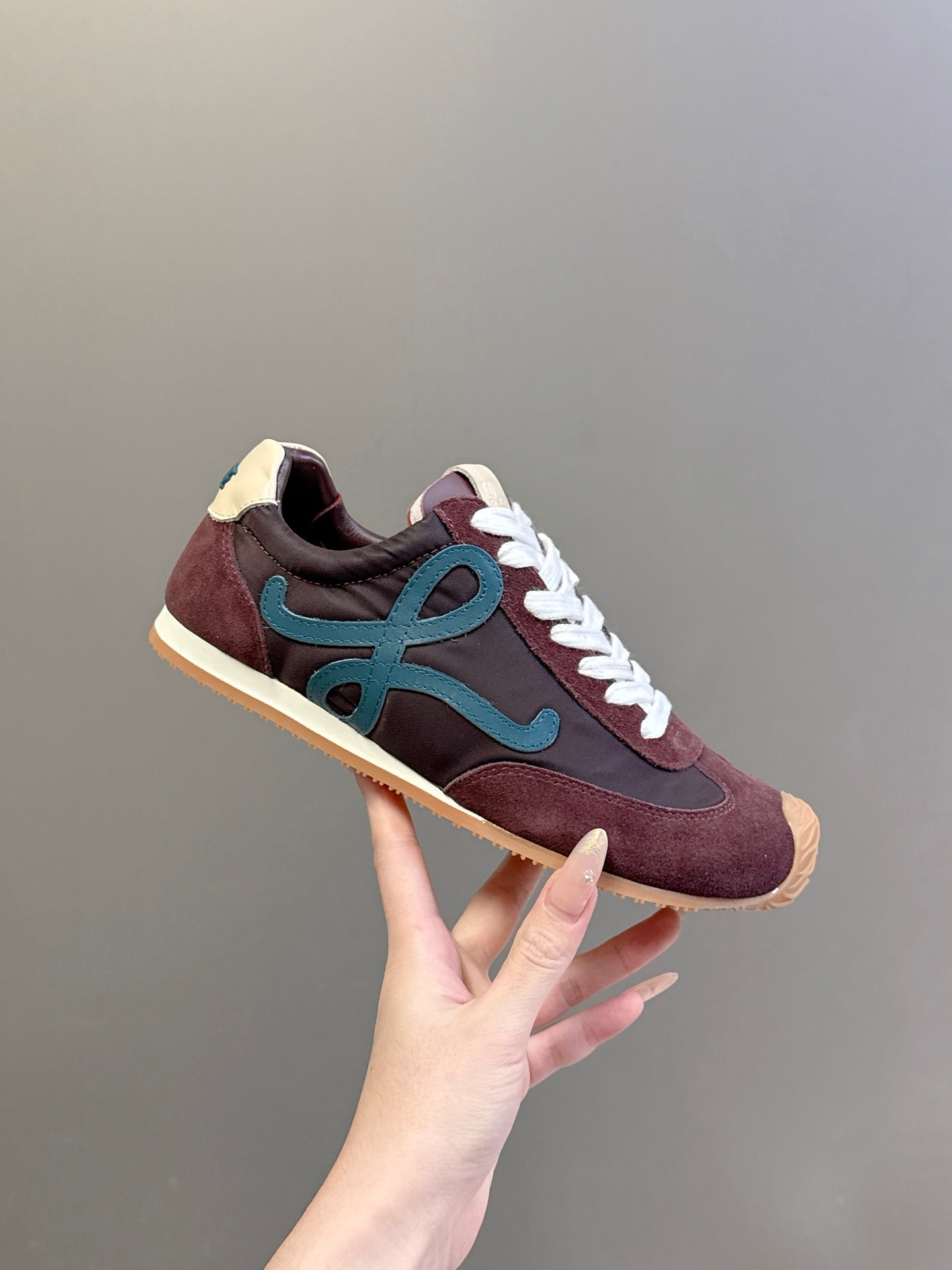 LOE Classic Casual Shoes