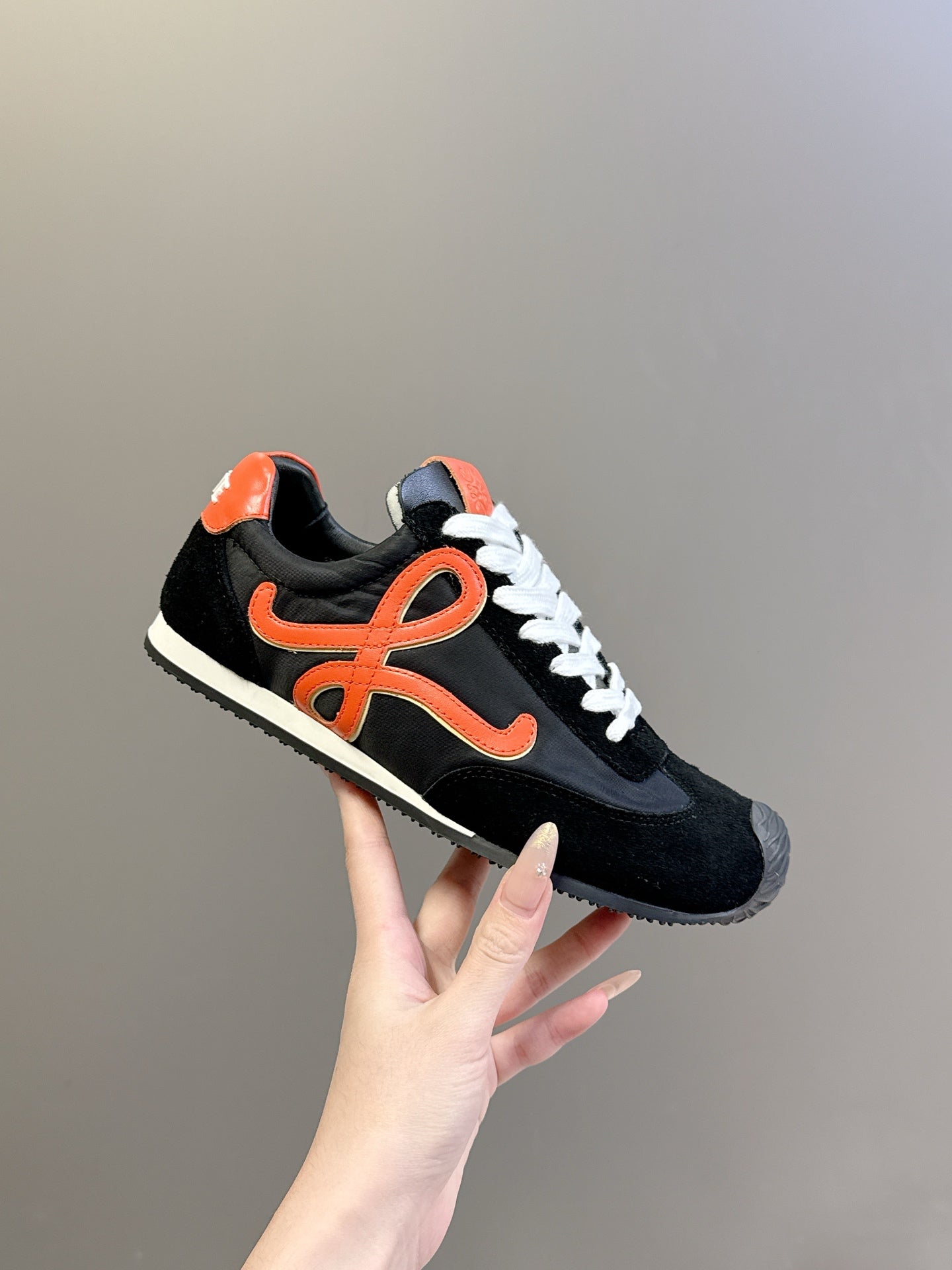 LOE Classic Casual Shoes