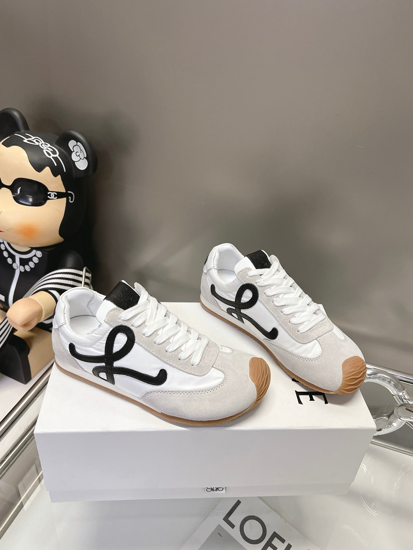 LOE Classic Casual Shoes