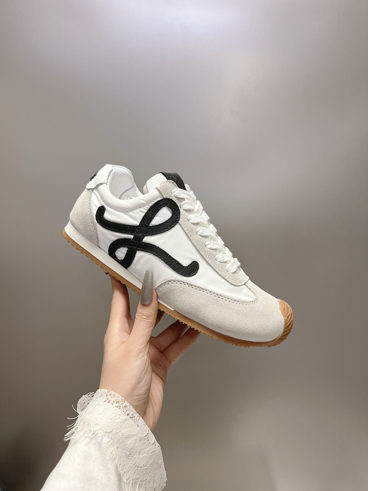 LOE Classic Casual Shoes