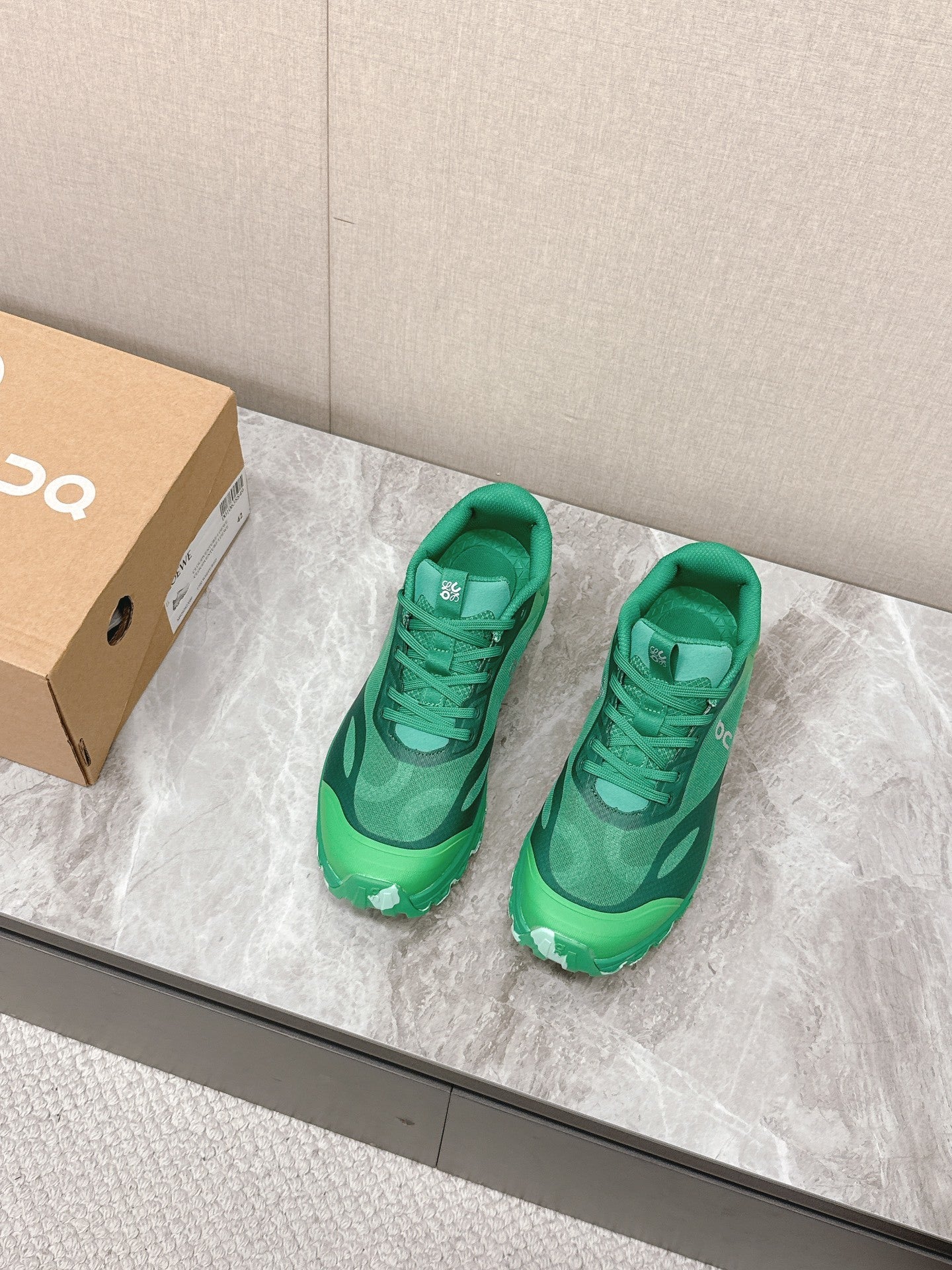 LOE Classic Casual Sneakers
