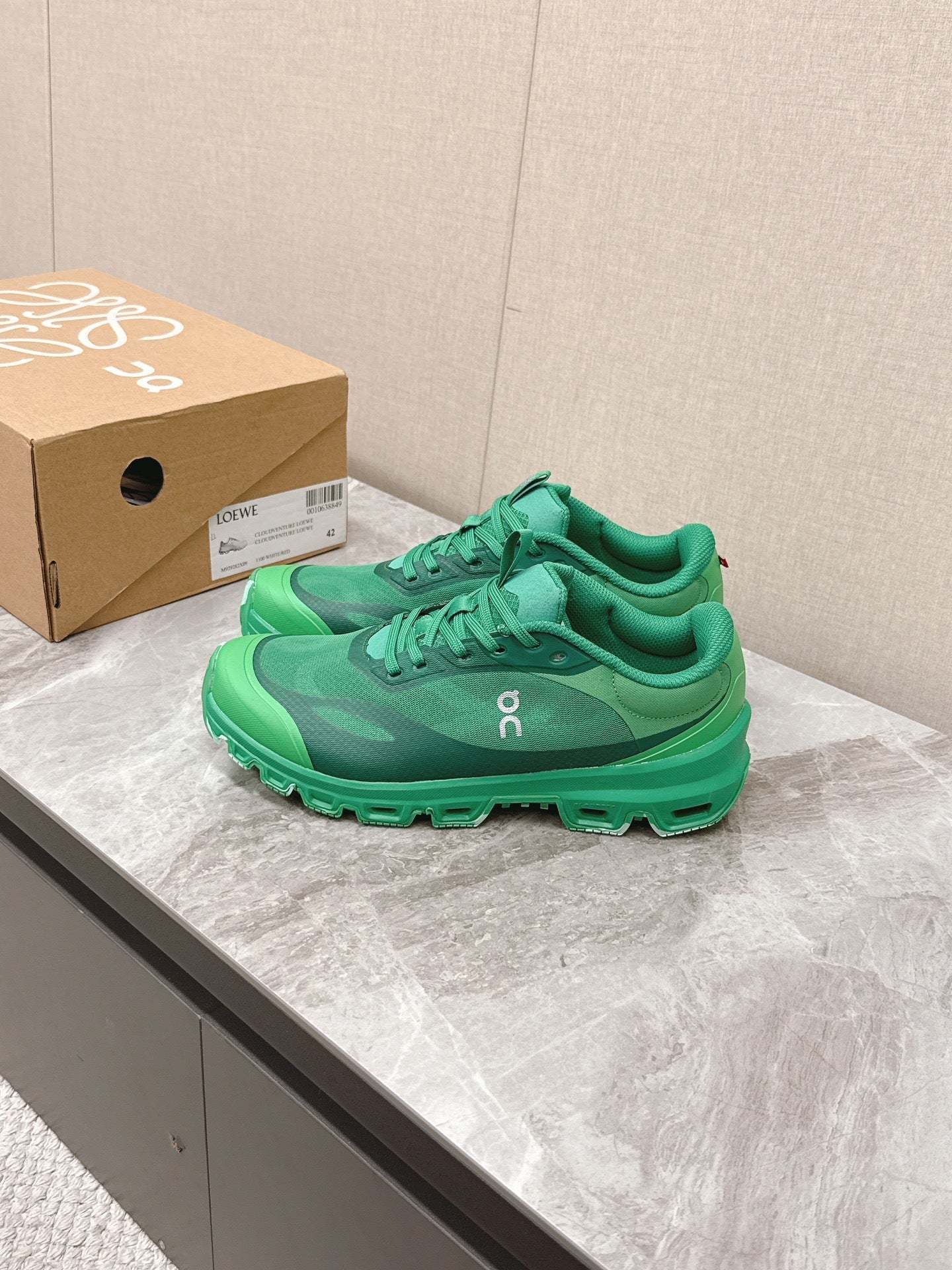 LOE Classic Casual Sneakers