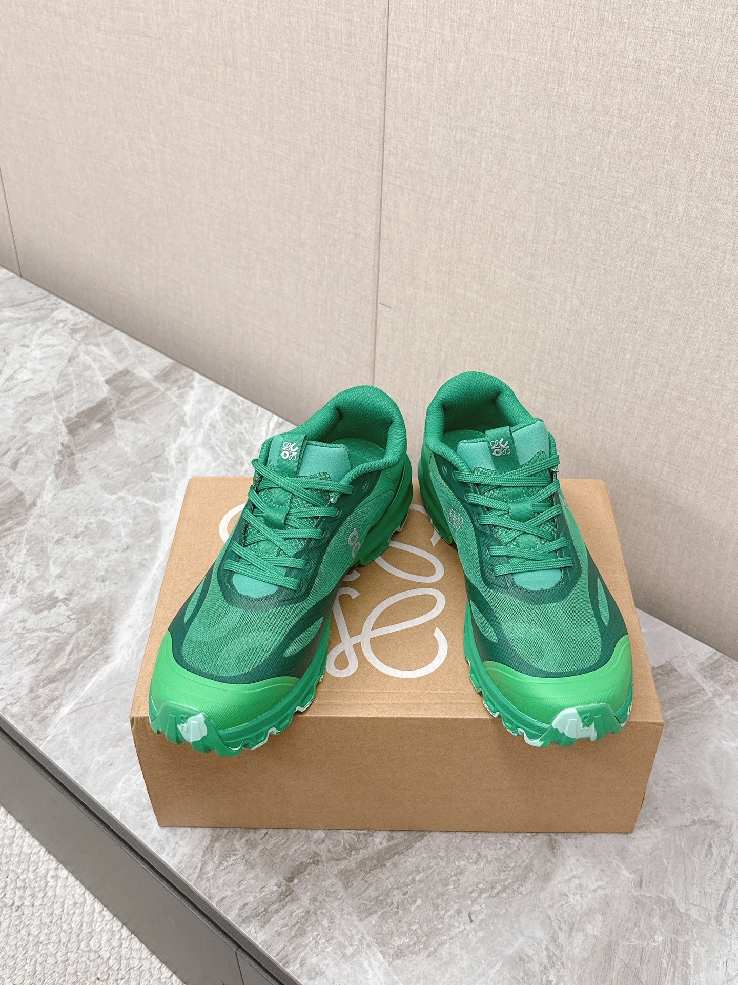 LOE Classic Casual Sneakers