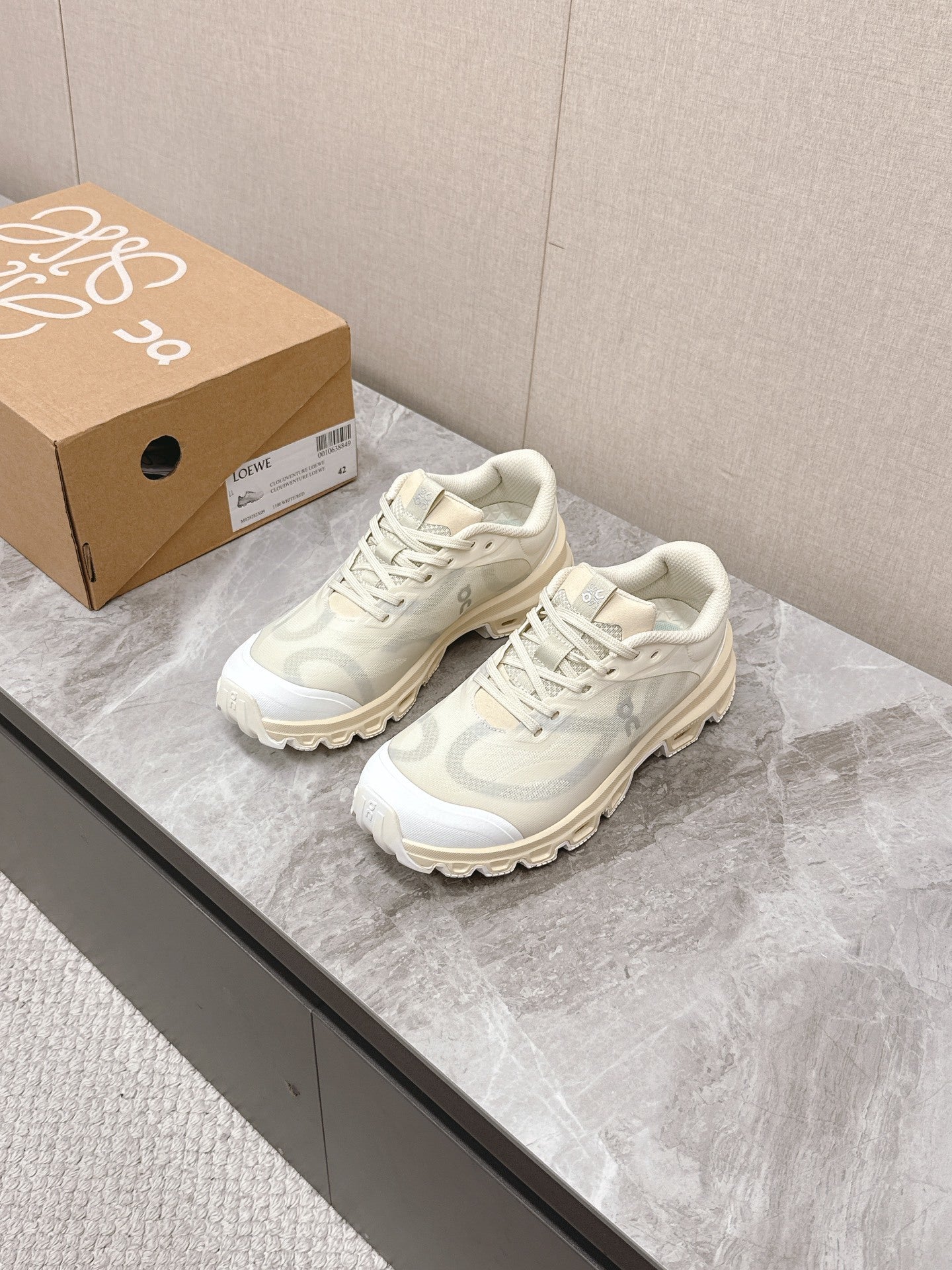 LOE Classic Casual Sneakers