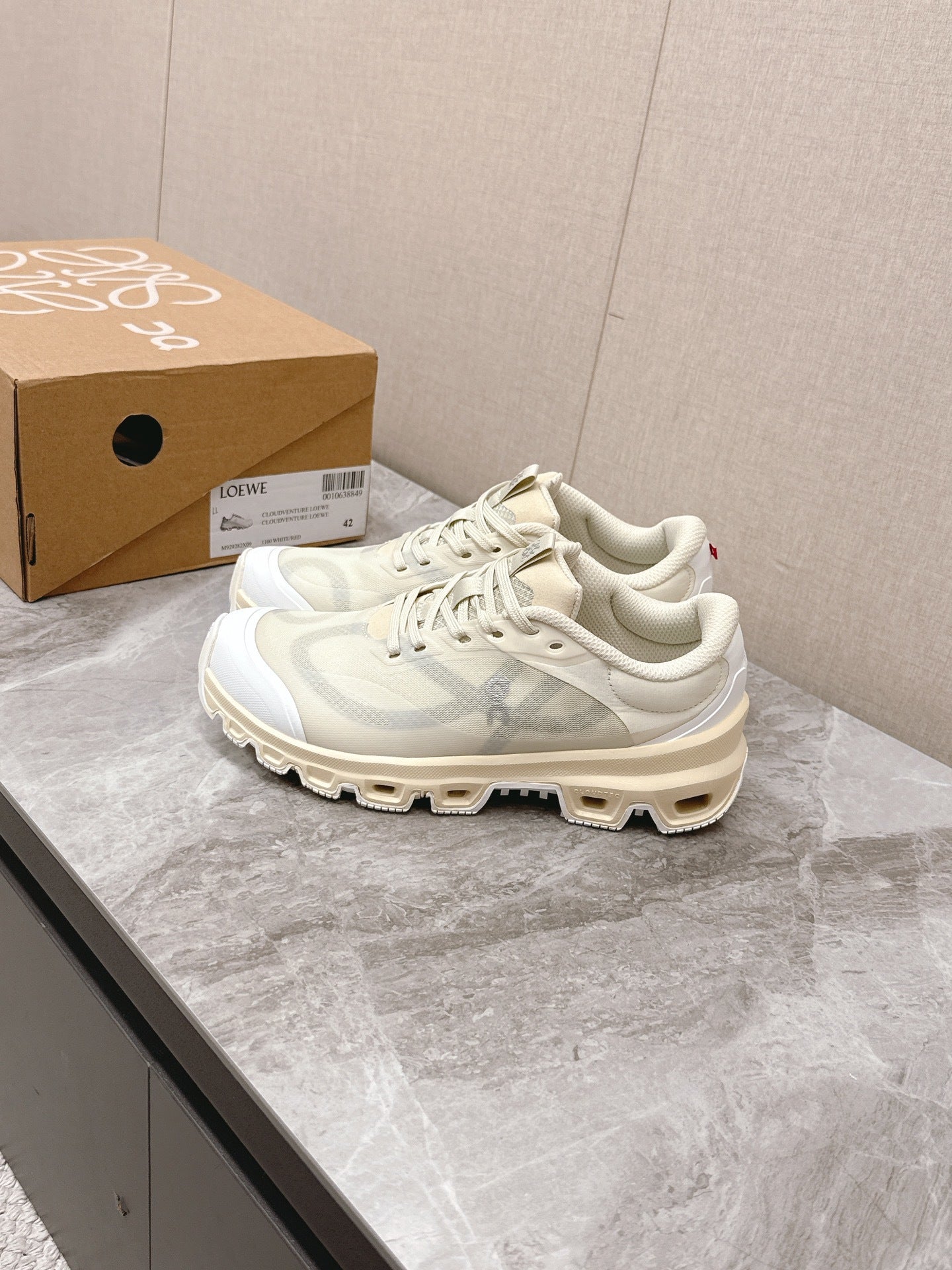 LOE Classic Casual Sneakers