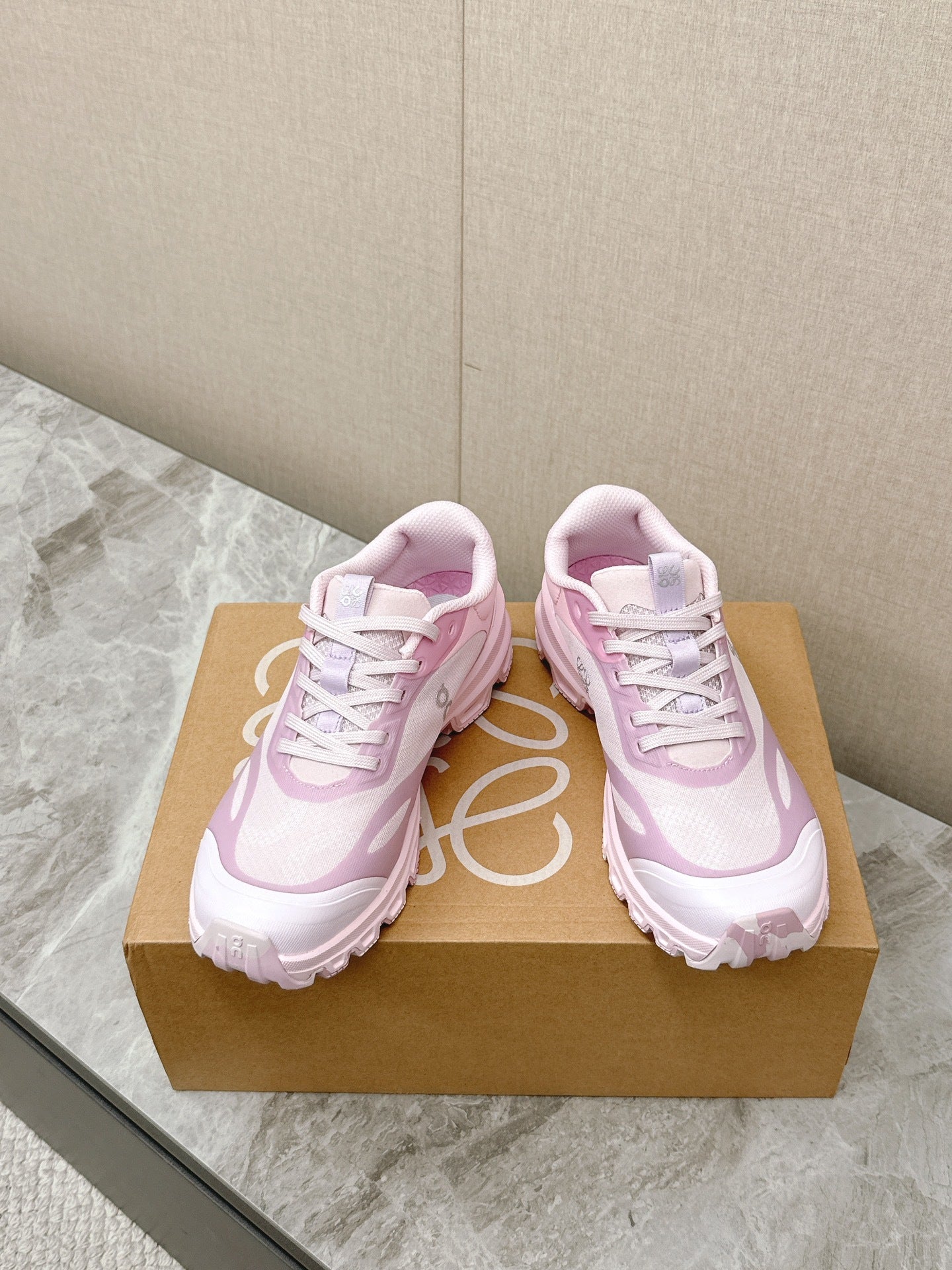 LOE Classic Casual Sneakers