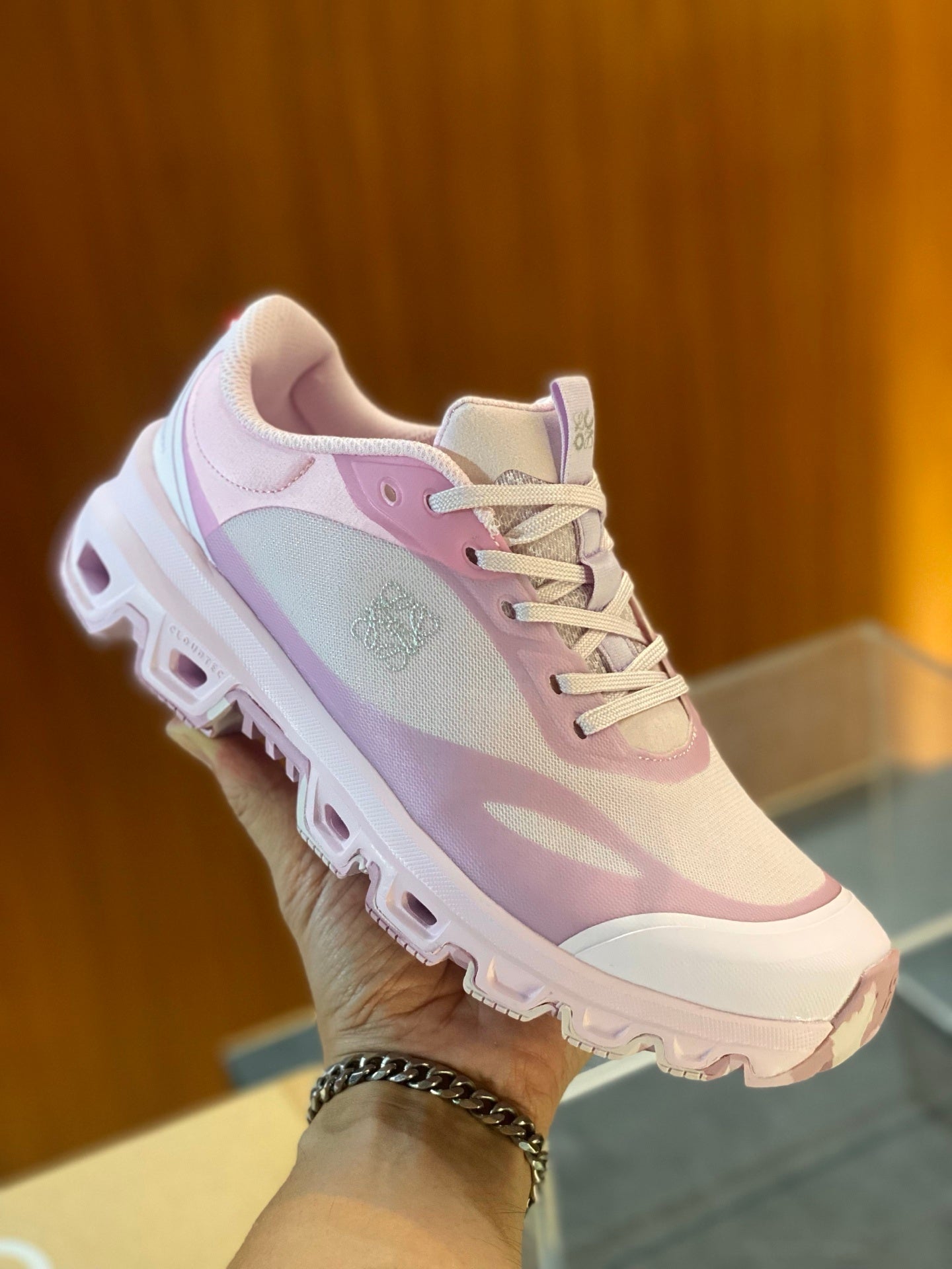 LOE Classic Casual Shoes
