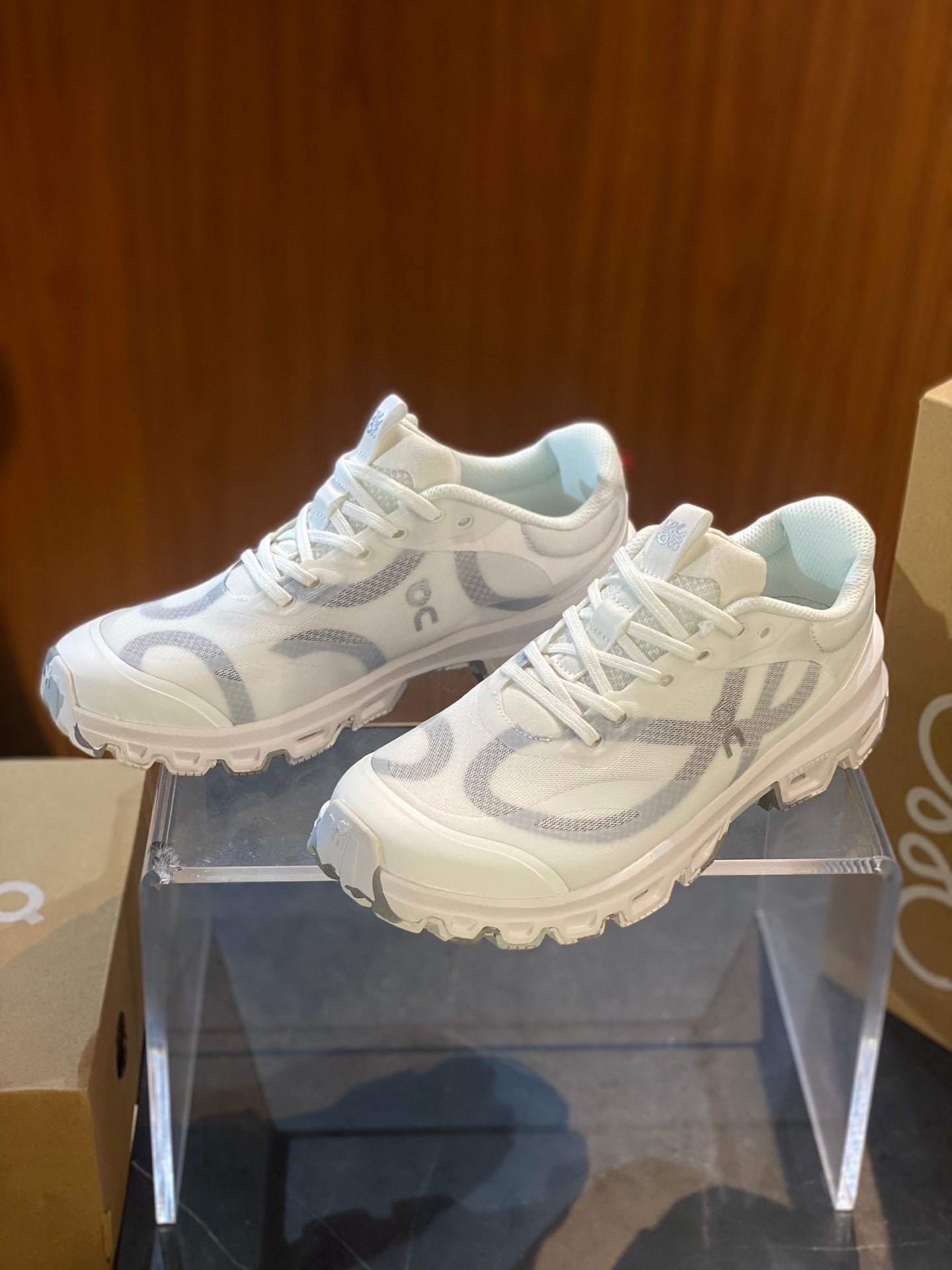 LOE Classic Casual Shoes