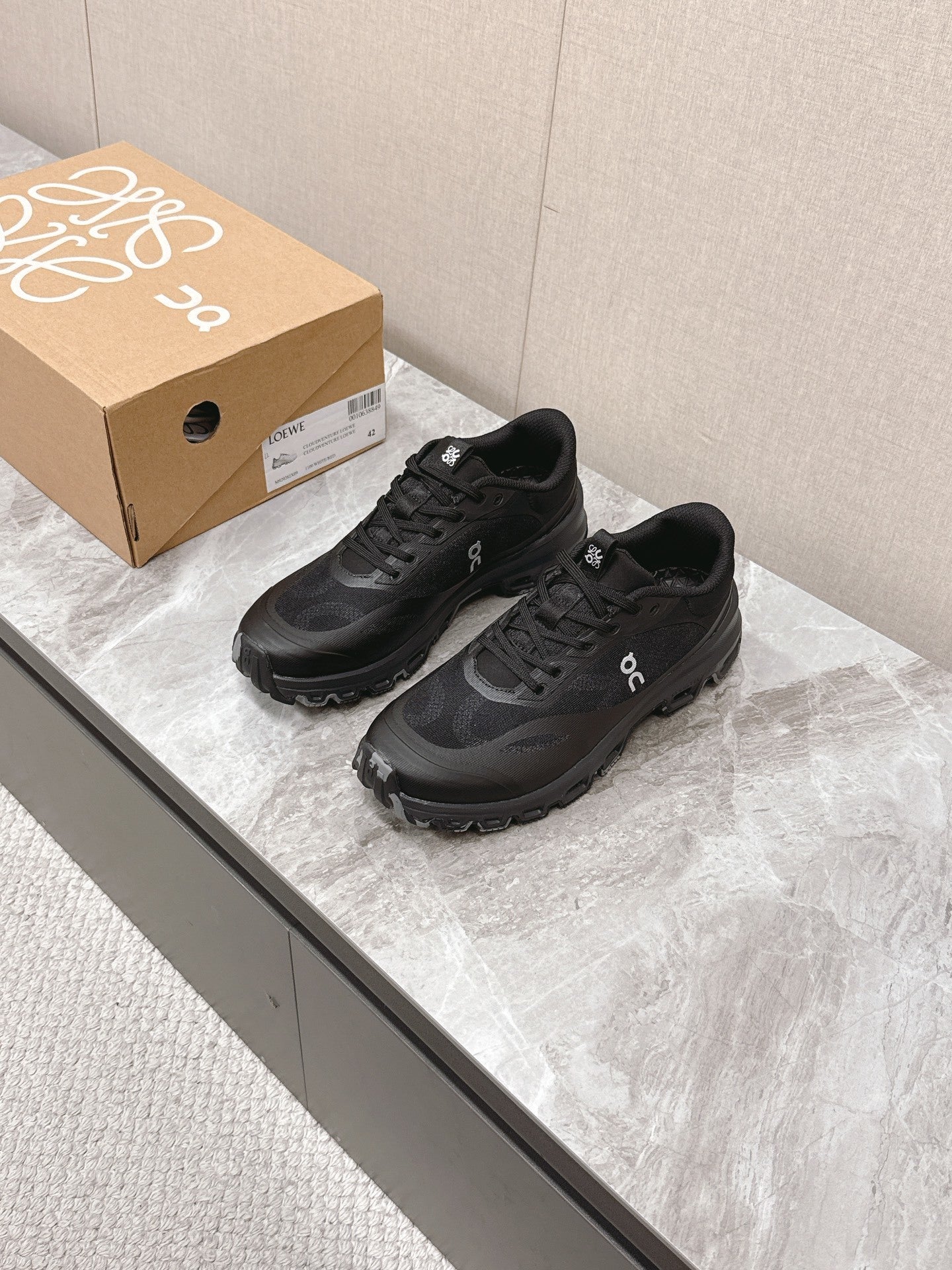 LOE Classic Casual Sneakers