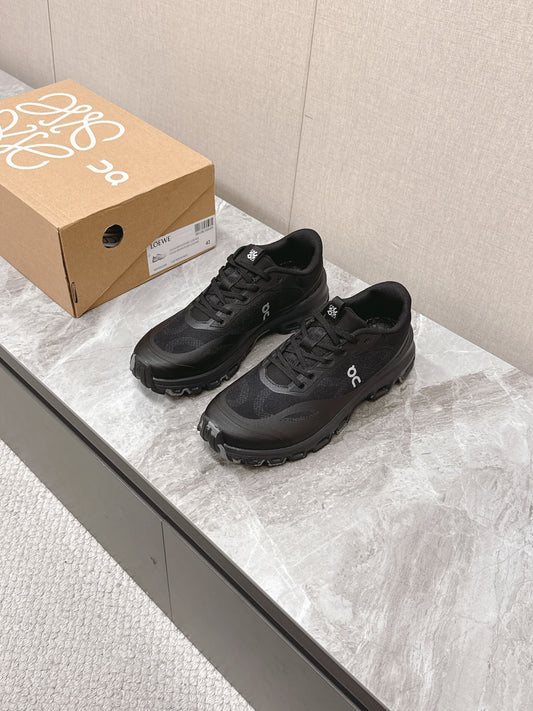 LOE Classic Casual Sneakers