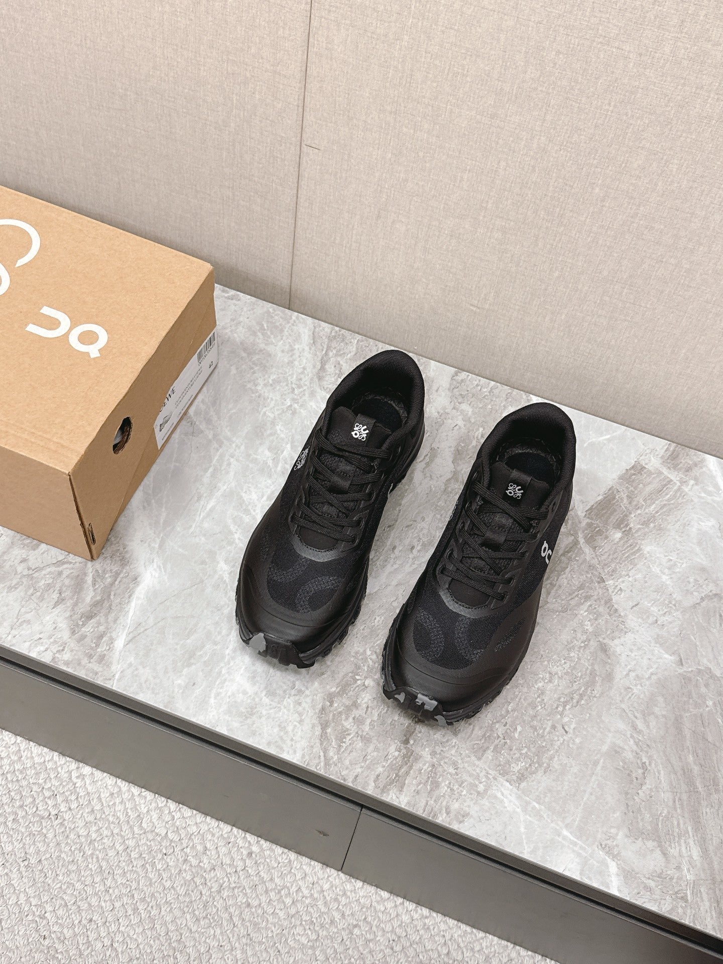 LOE Classic Casual Sneakers