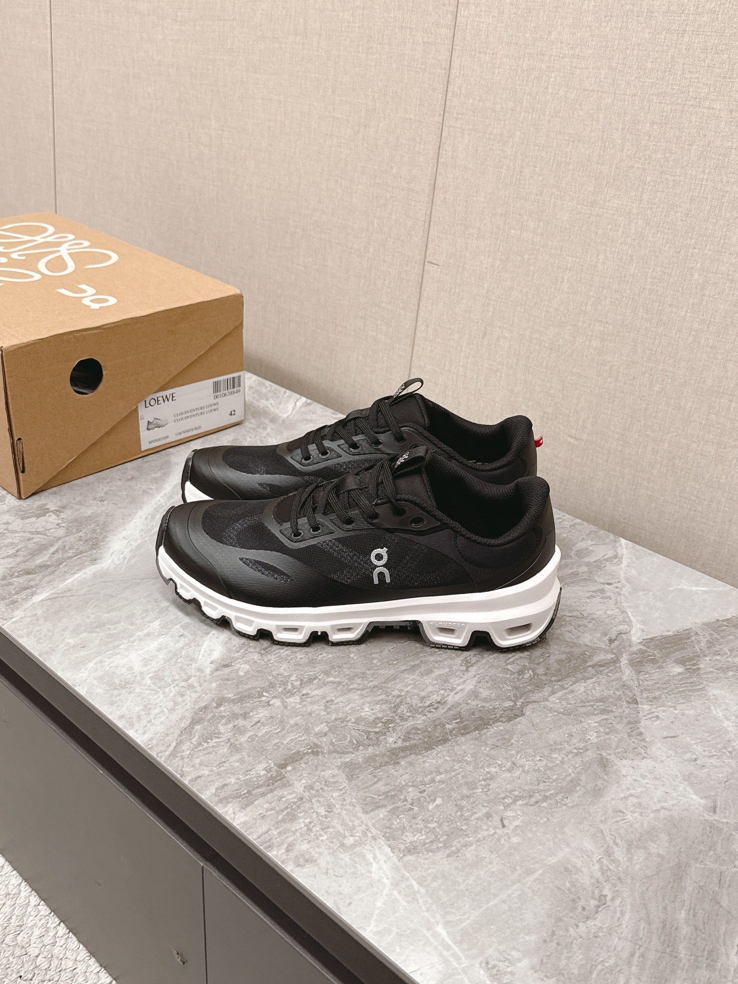 LOE Classic Casual Sneakers