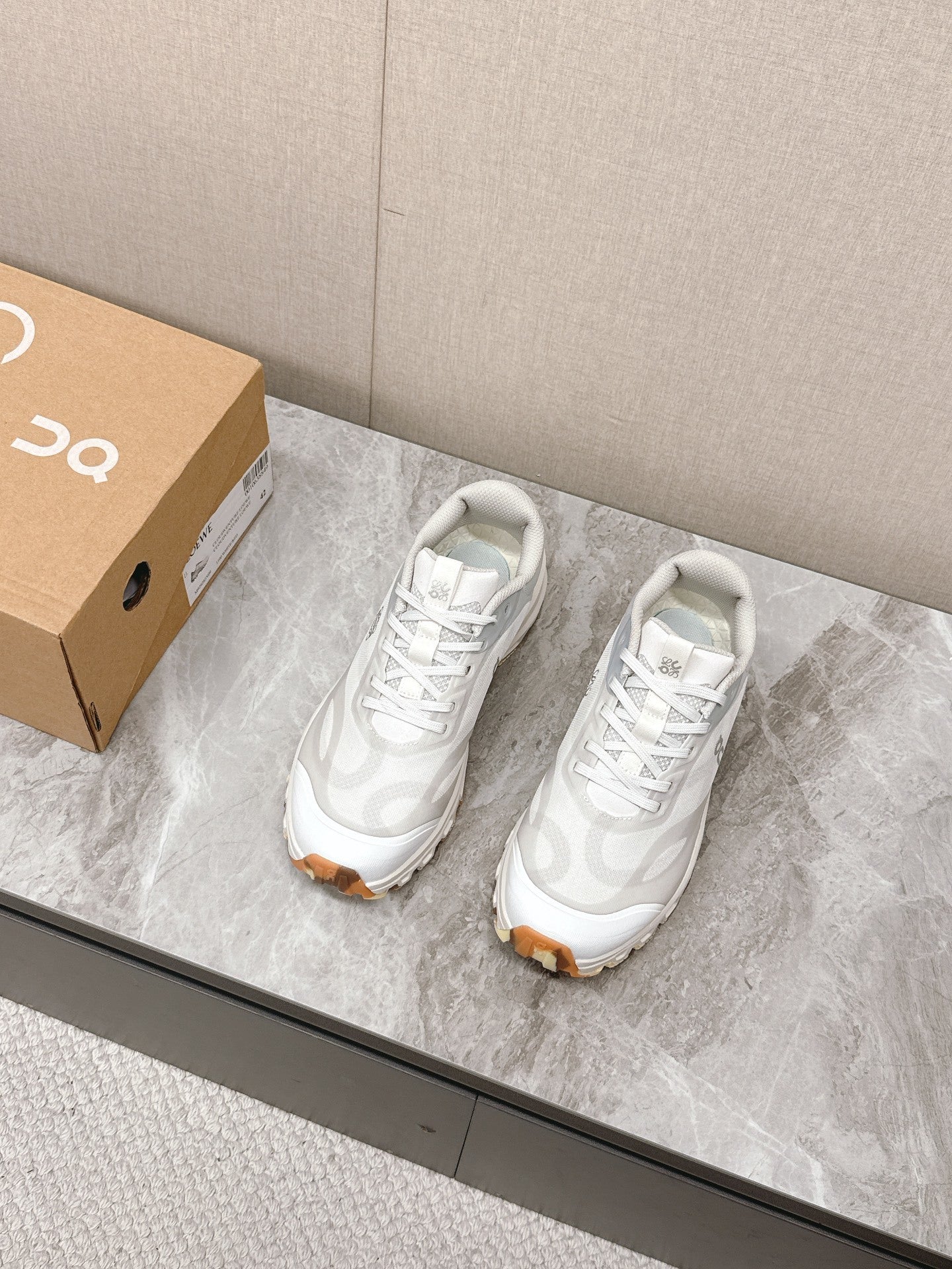 LOE Classic Casual Sneakers