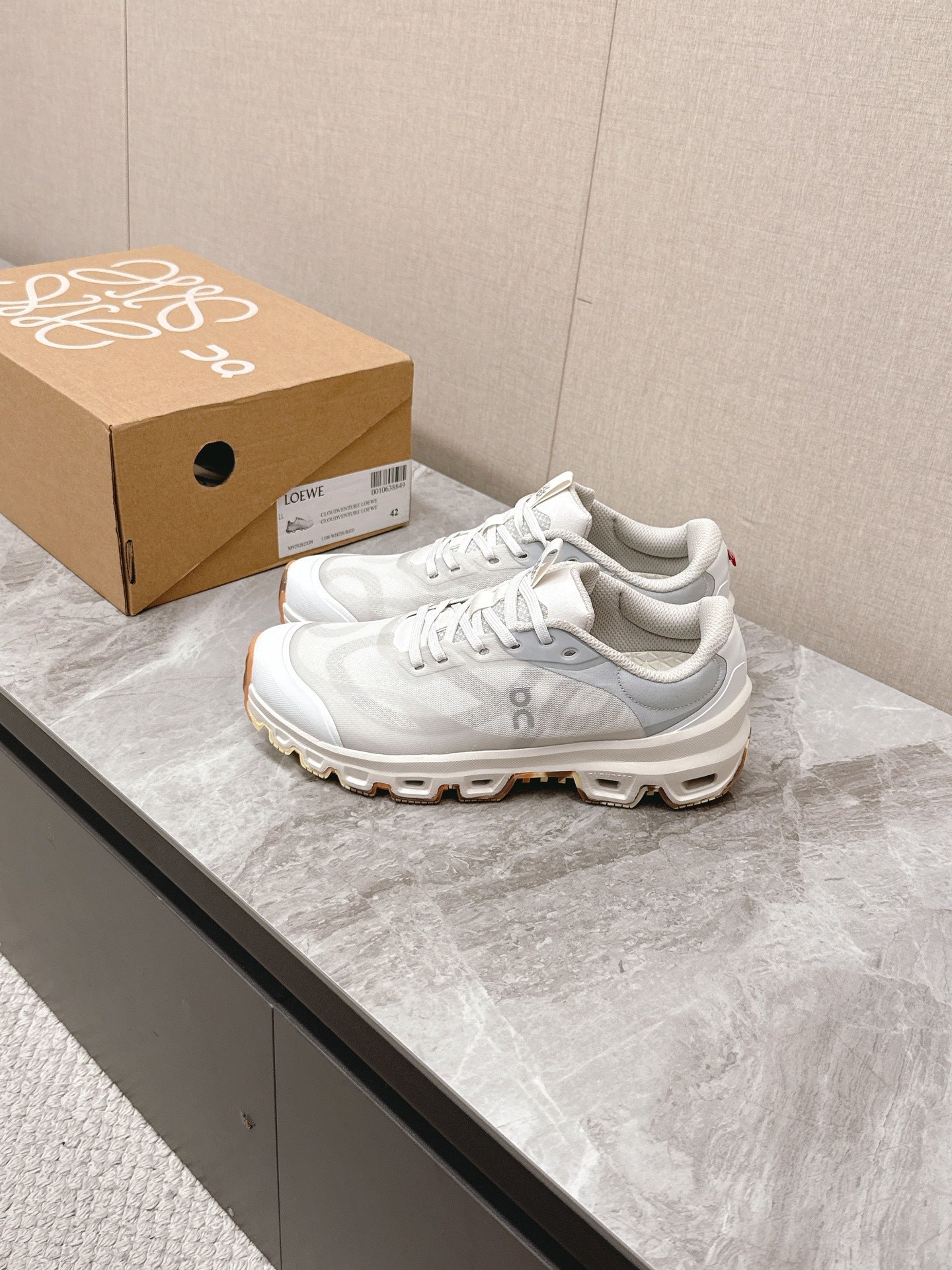 LOE Classic Casual Sneakers