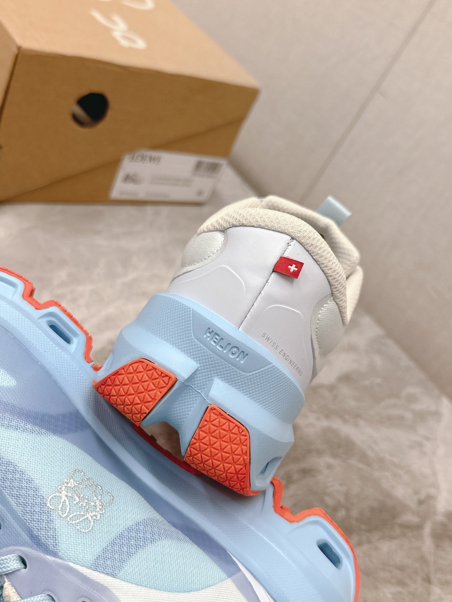 LOE Classic Casual Sneakers