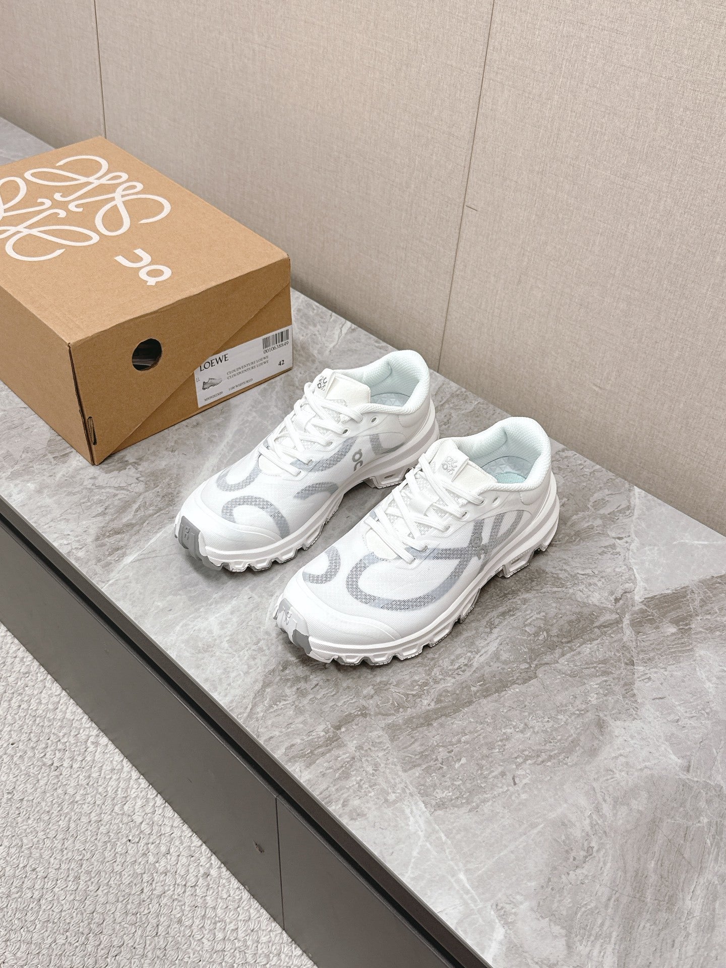 LOE Classic Casual Sneakers