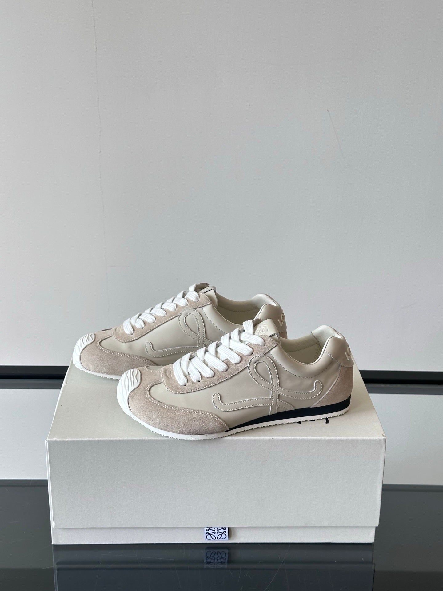 LOE Classic Casual Shoes