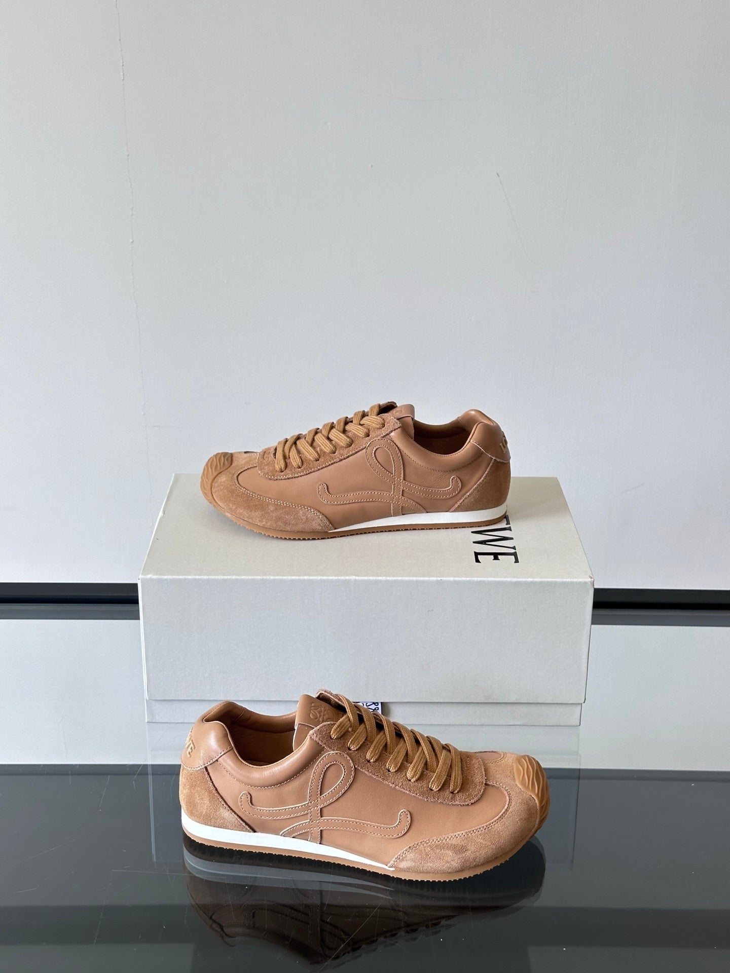 LOE Classic Casual Shoes