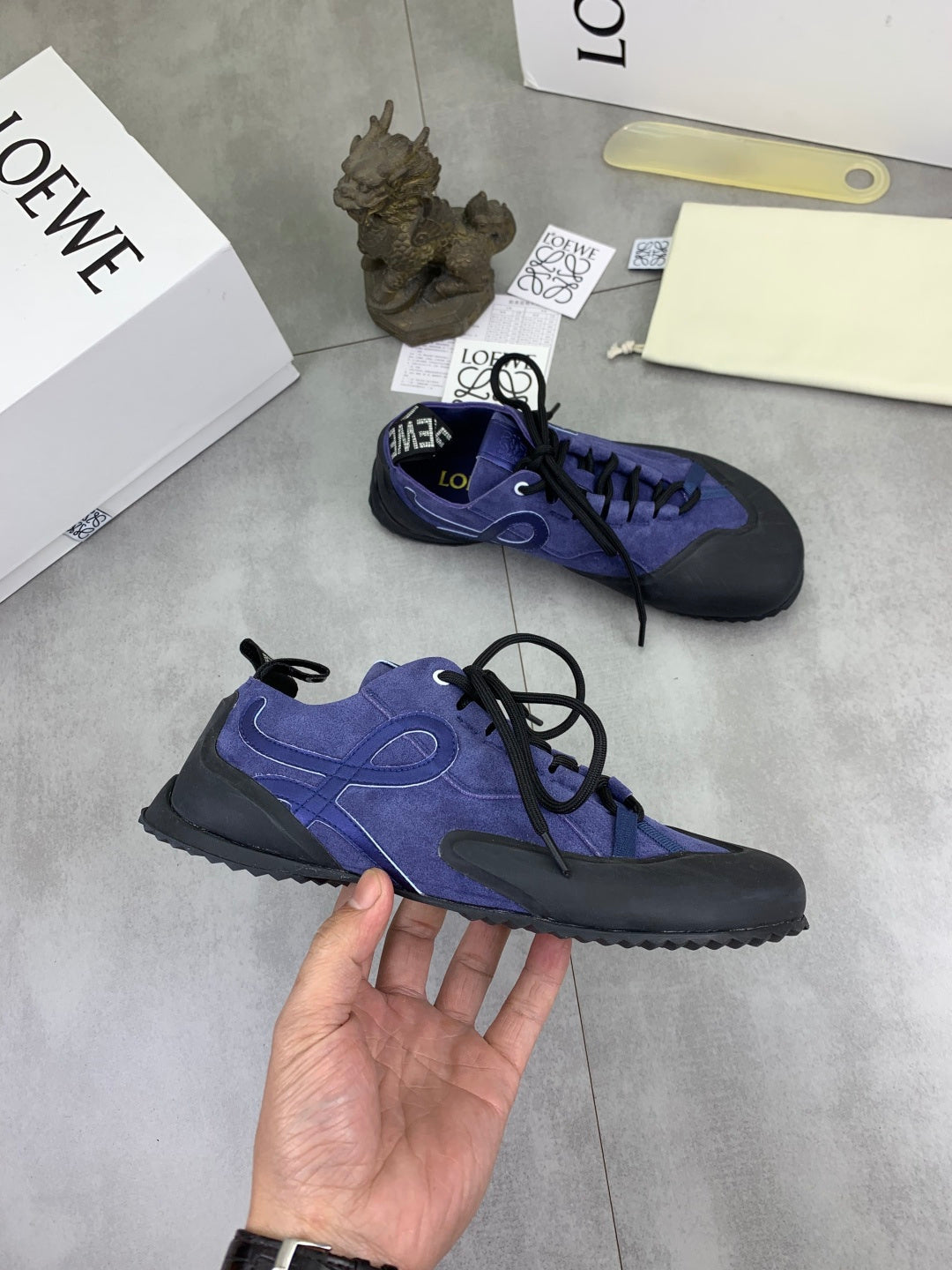 LOE Casual Sneakers