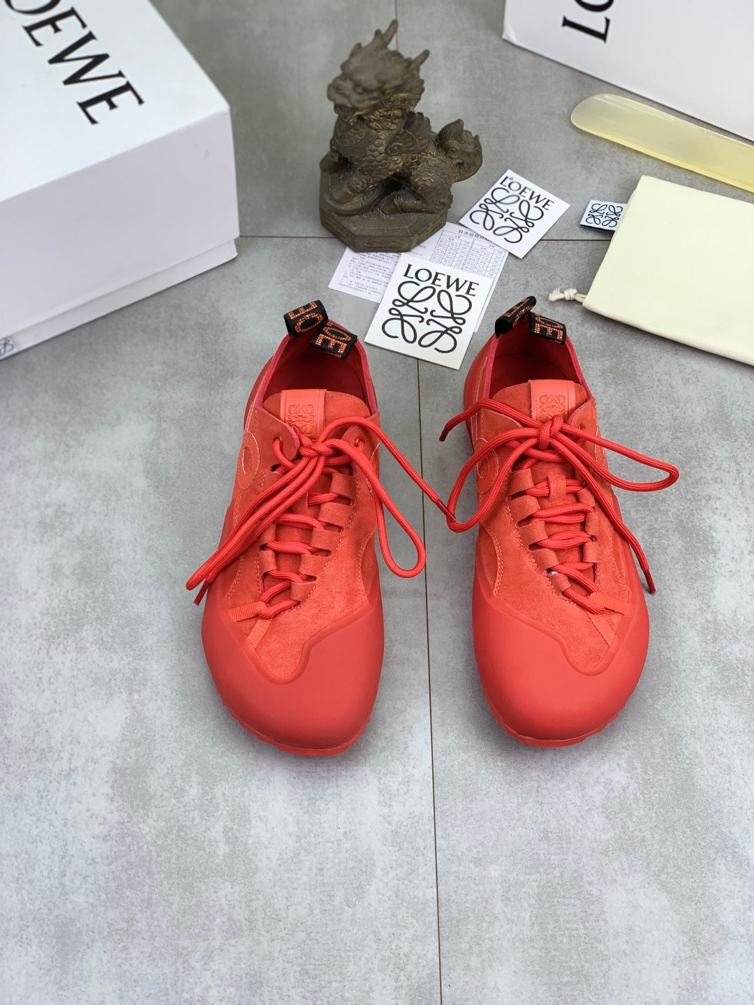 LOE Casual Sneakers