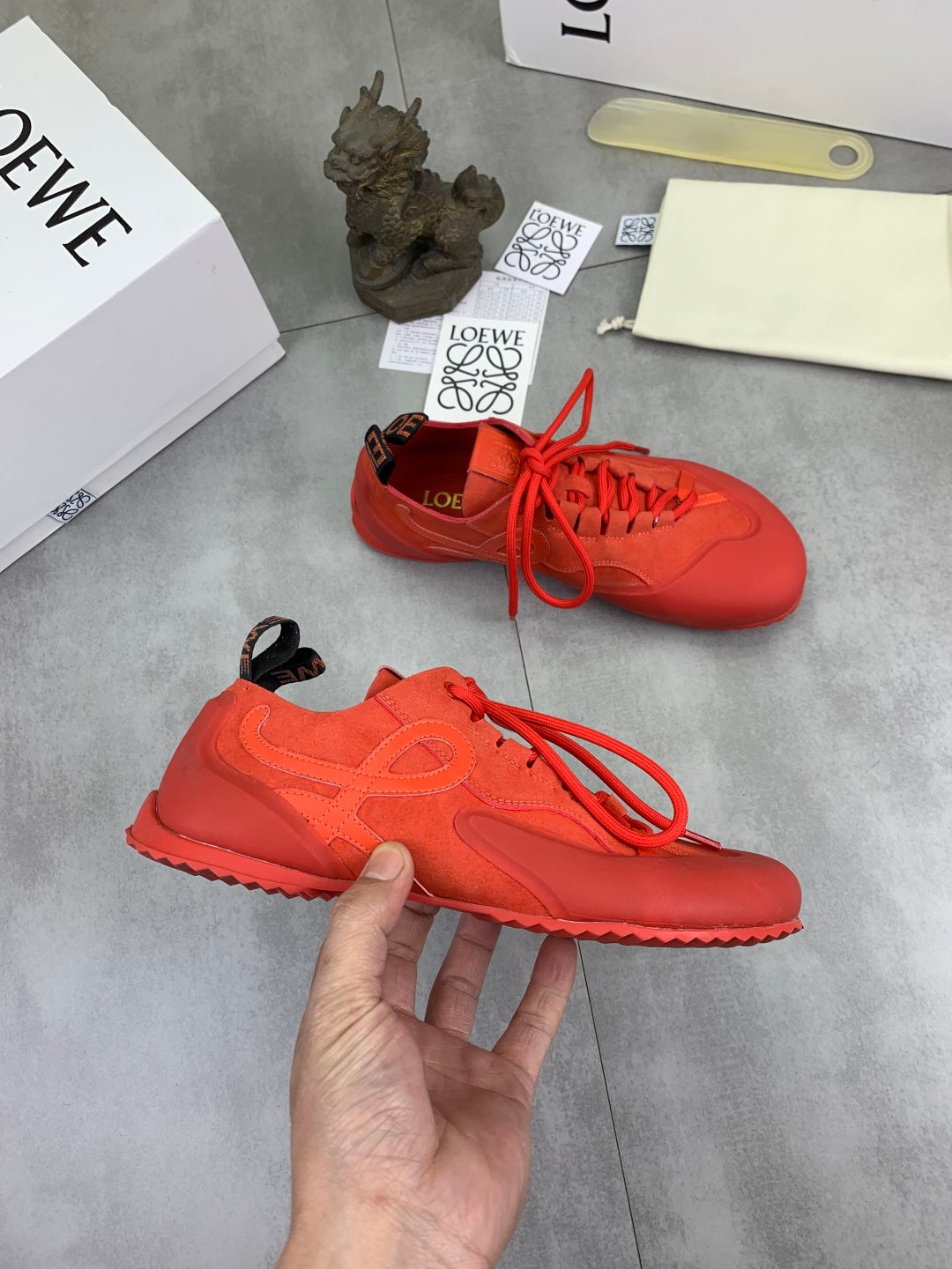 LOE Casual Sneakers