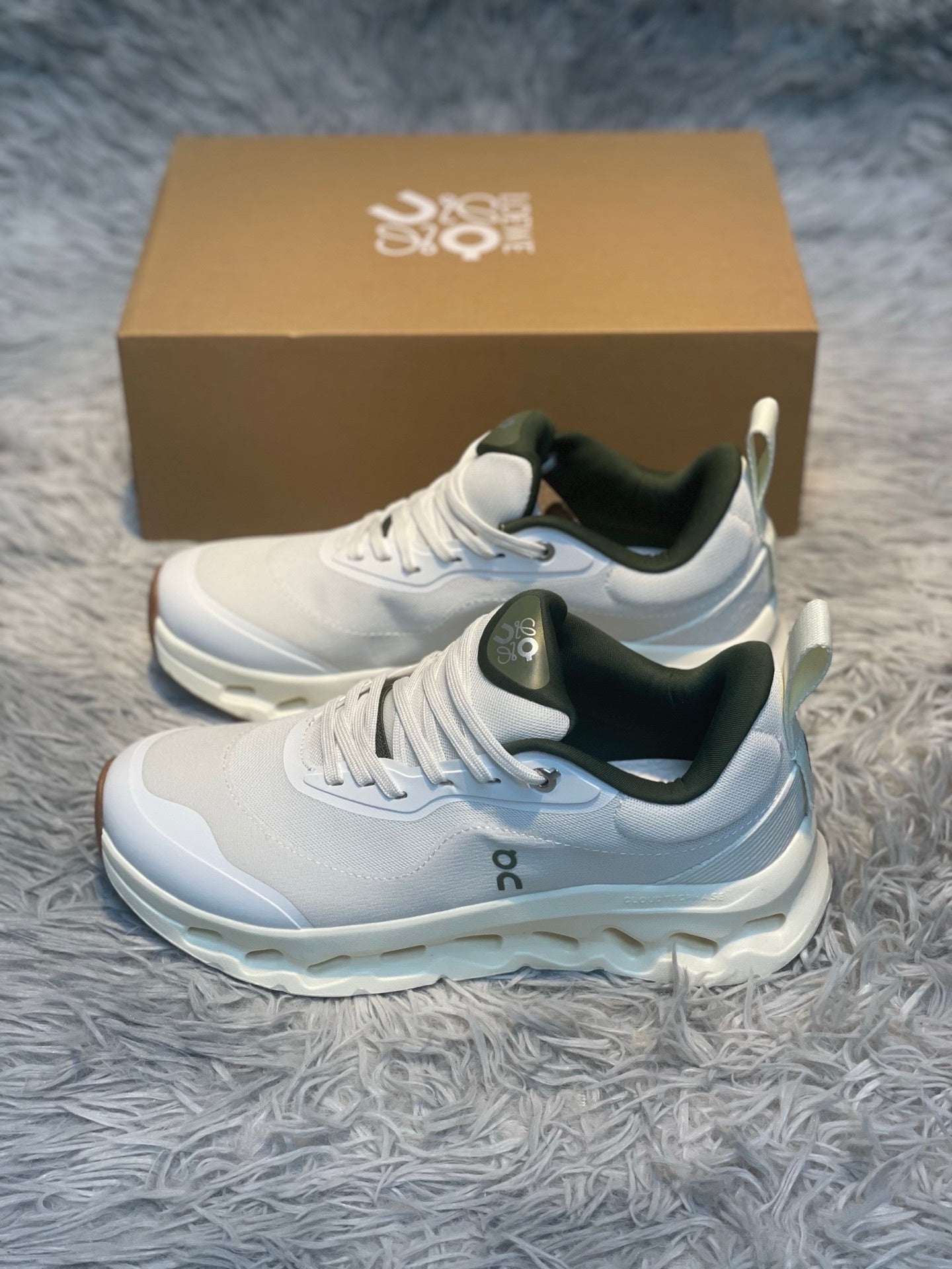 LOE Classic Casual Sneakers