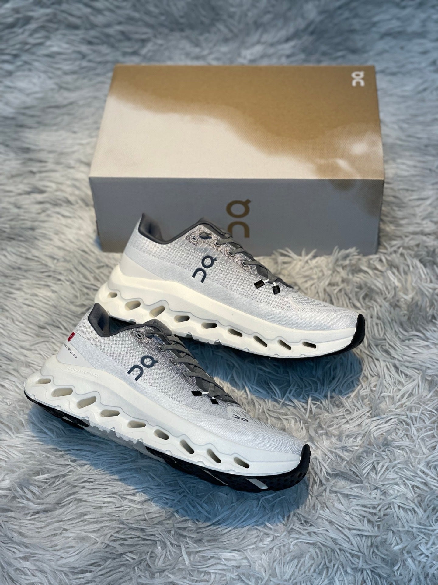 LOE Classic Casual Sneakers