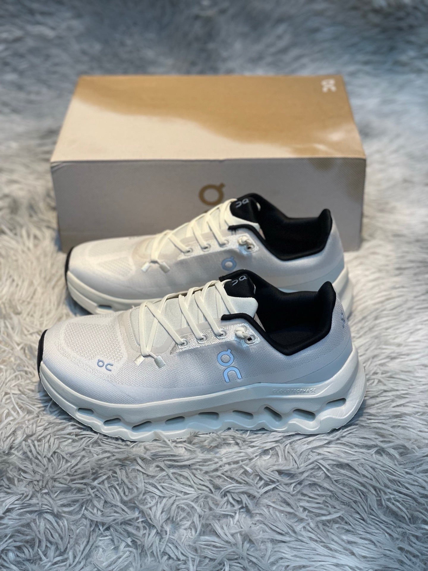 LOE Classic Casual Sneakers