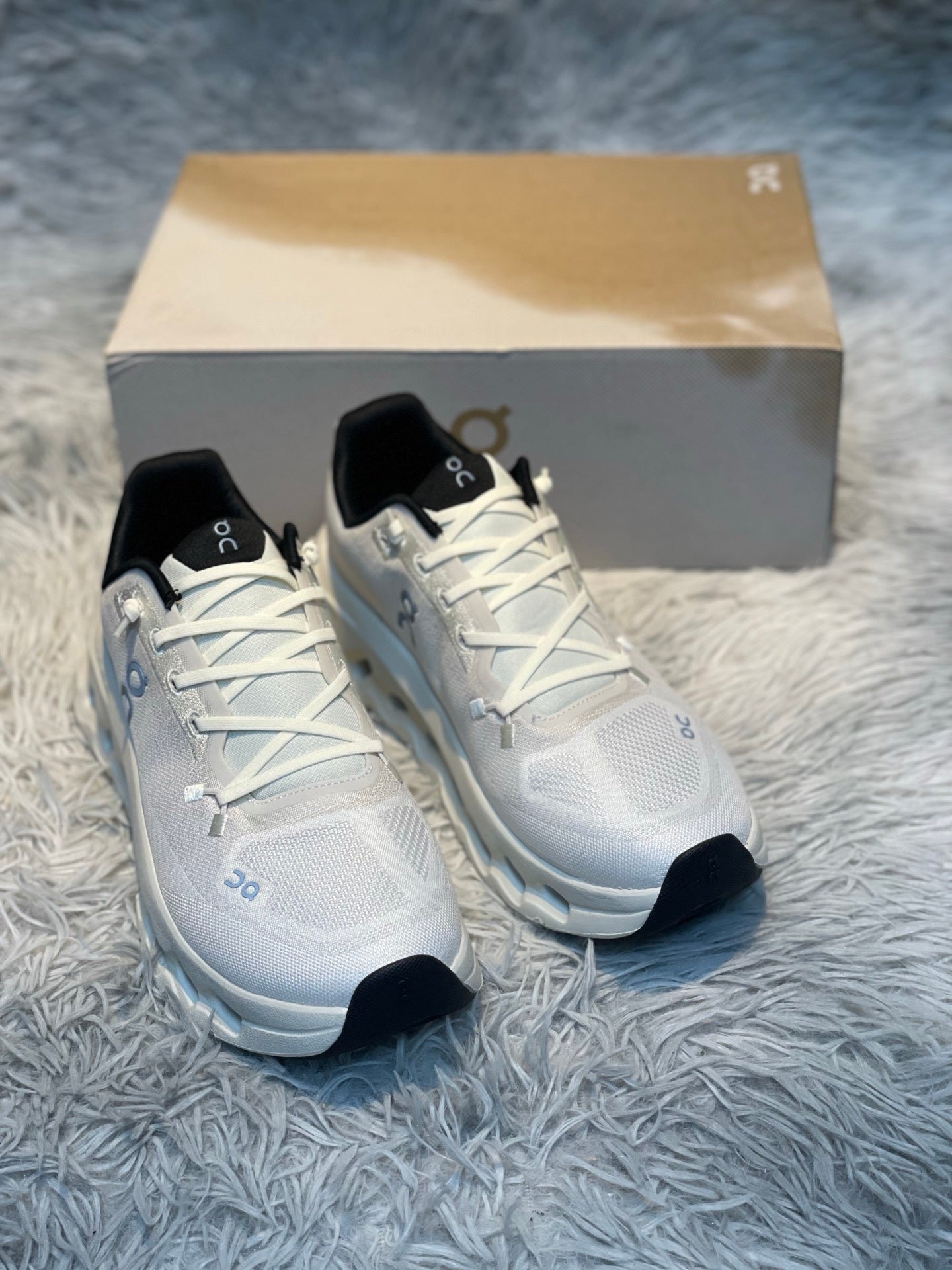 LOE Classic Casual Sneakers