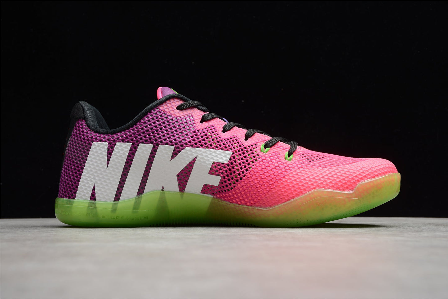 Nike Zoom Kobe 11 Low-Top Basketball Shoes