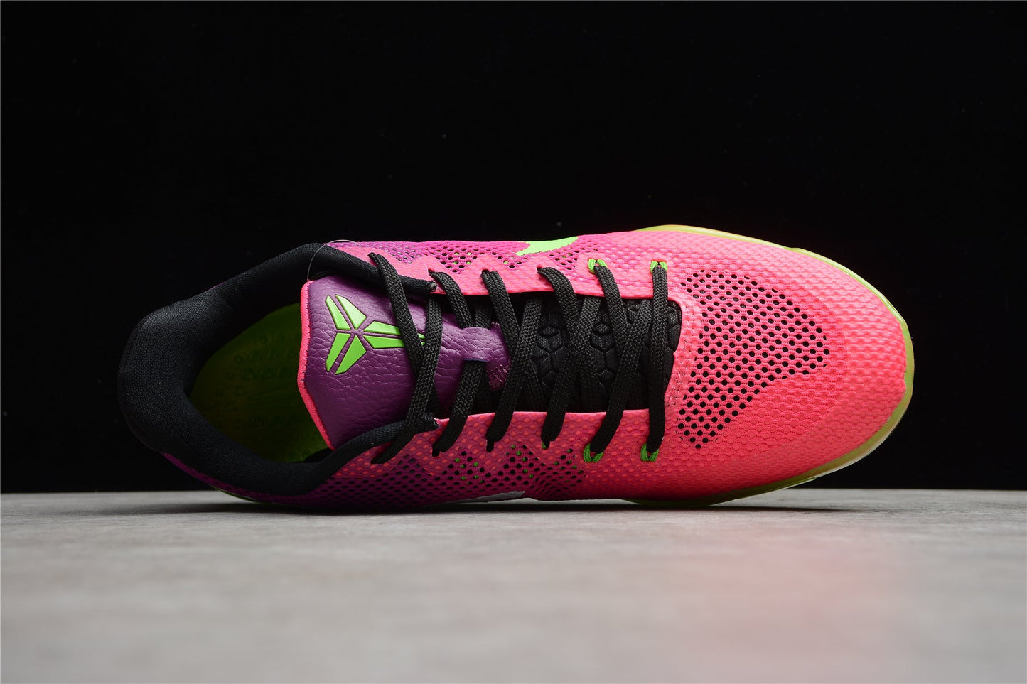 Nike Zoom Kobe 11 Low-Top Basketball Shoes