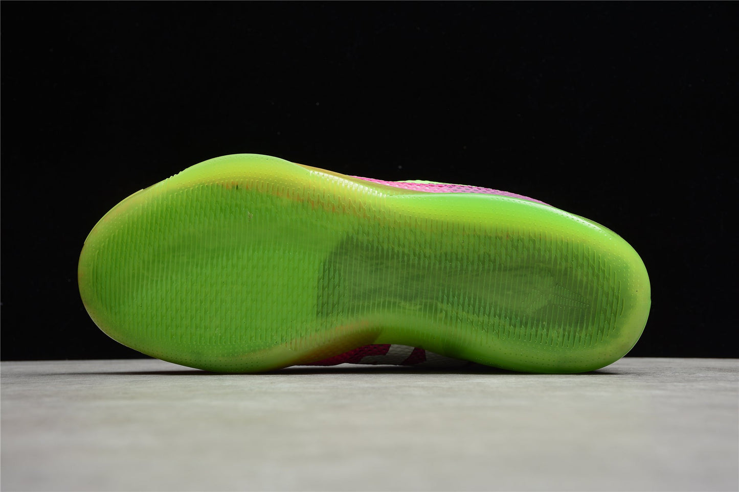 Nike Zoom Kobe 11 Low-Top Basketball Shoes