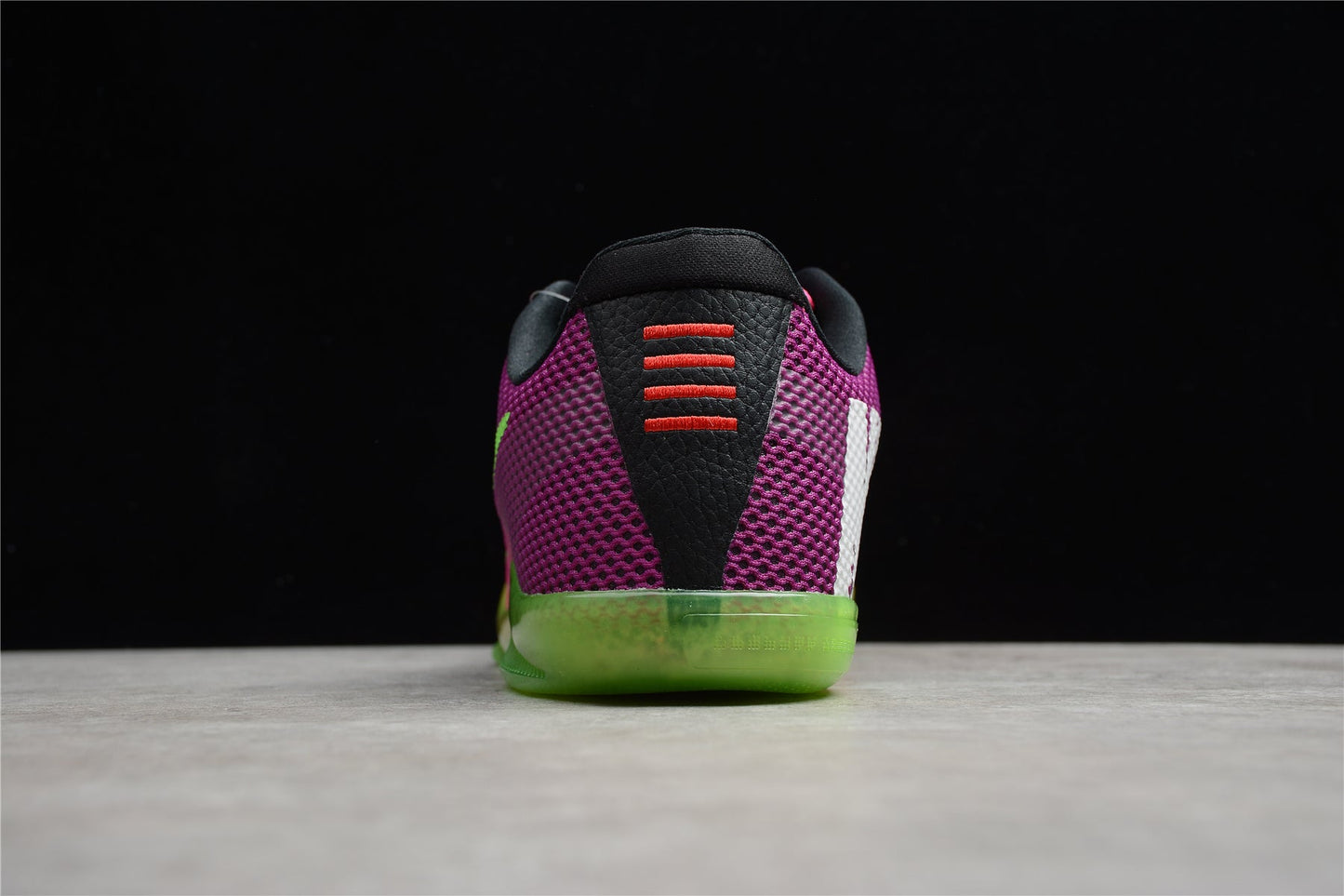 Nike Zoom Kobe 11 Low-Top Basketball Shoes