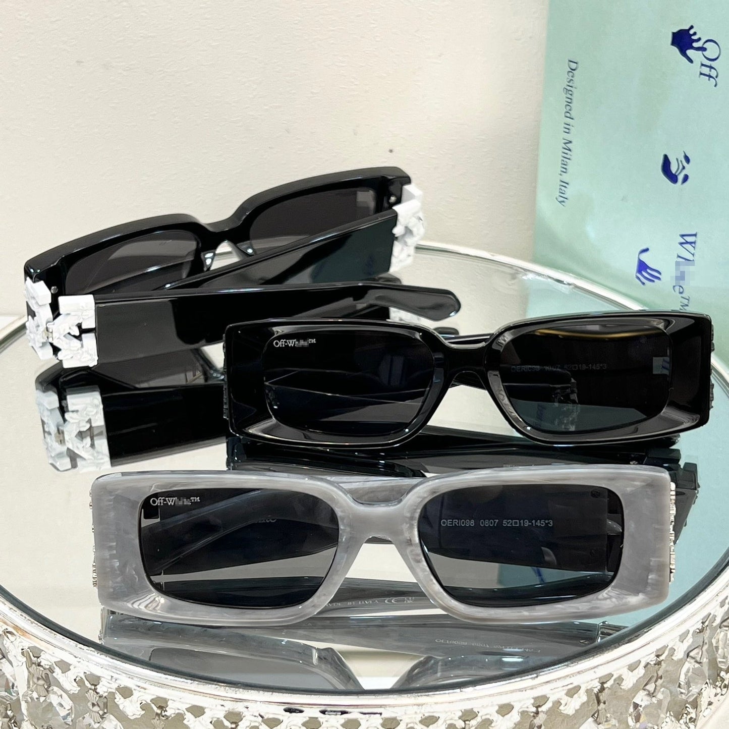 OFF Arrow logo sunglasses#098