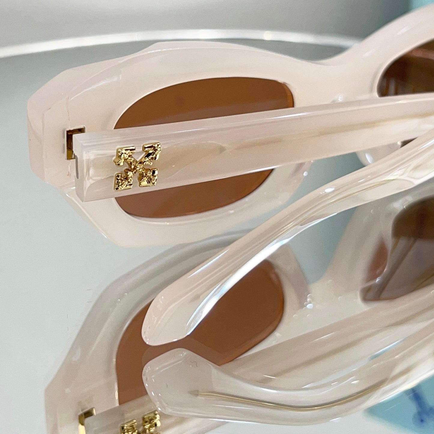 OFF Arrow logo sunglasses#092