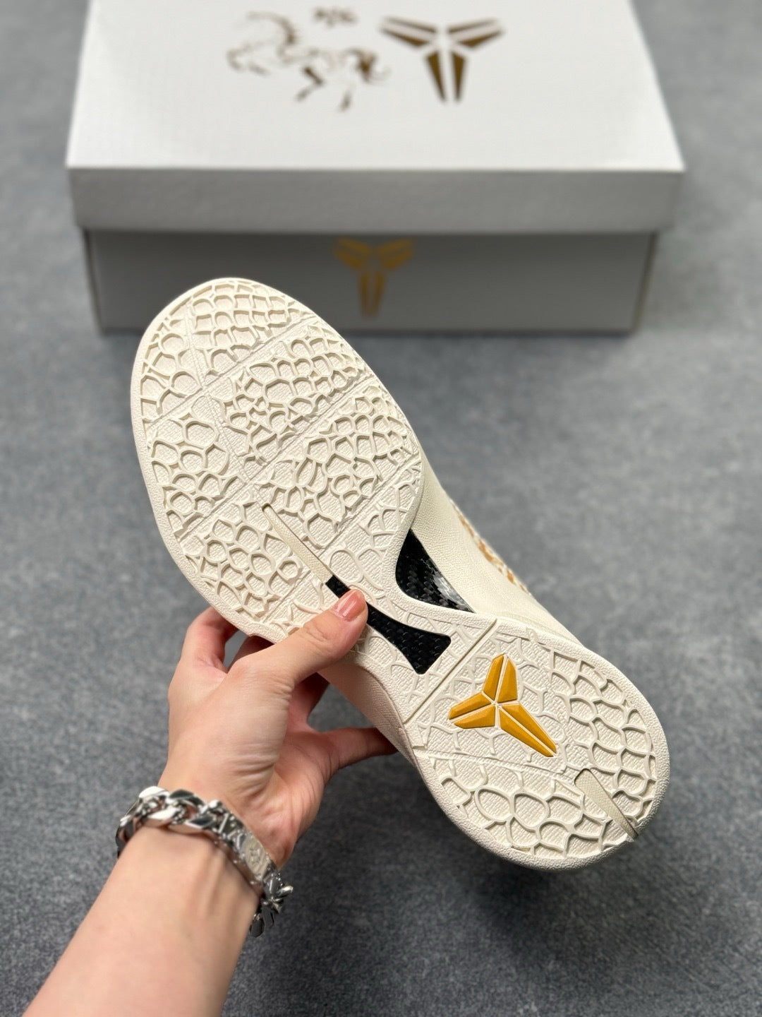 Nike Zoom Kobe 6 Basketball Shoes