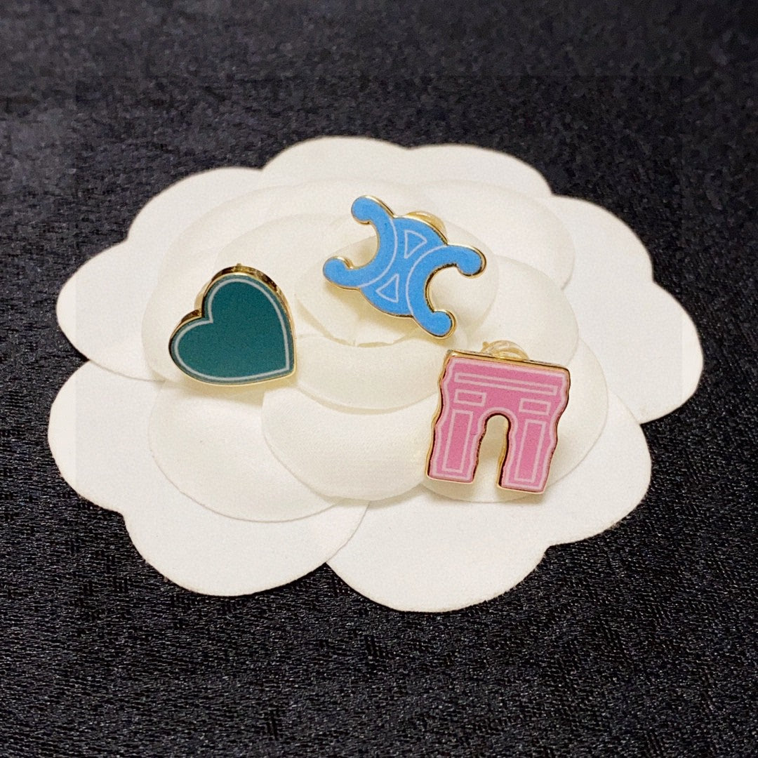 CELINE Triomphe Heart Earrings