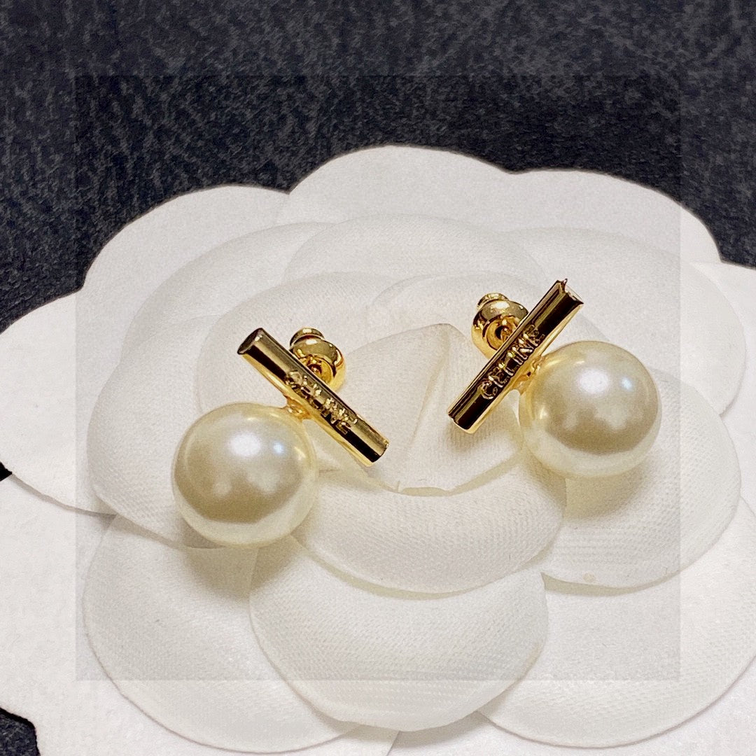 CELINE Pearl Earrings