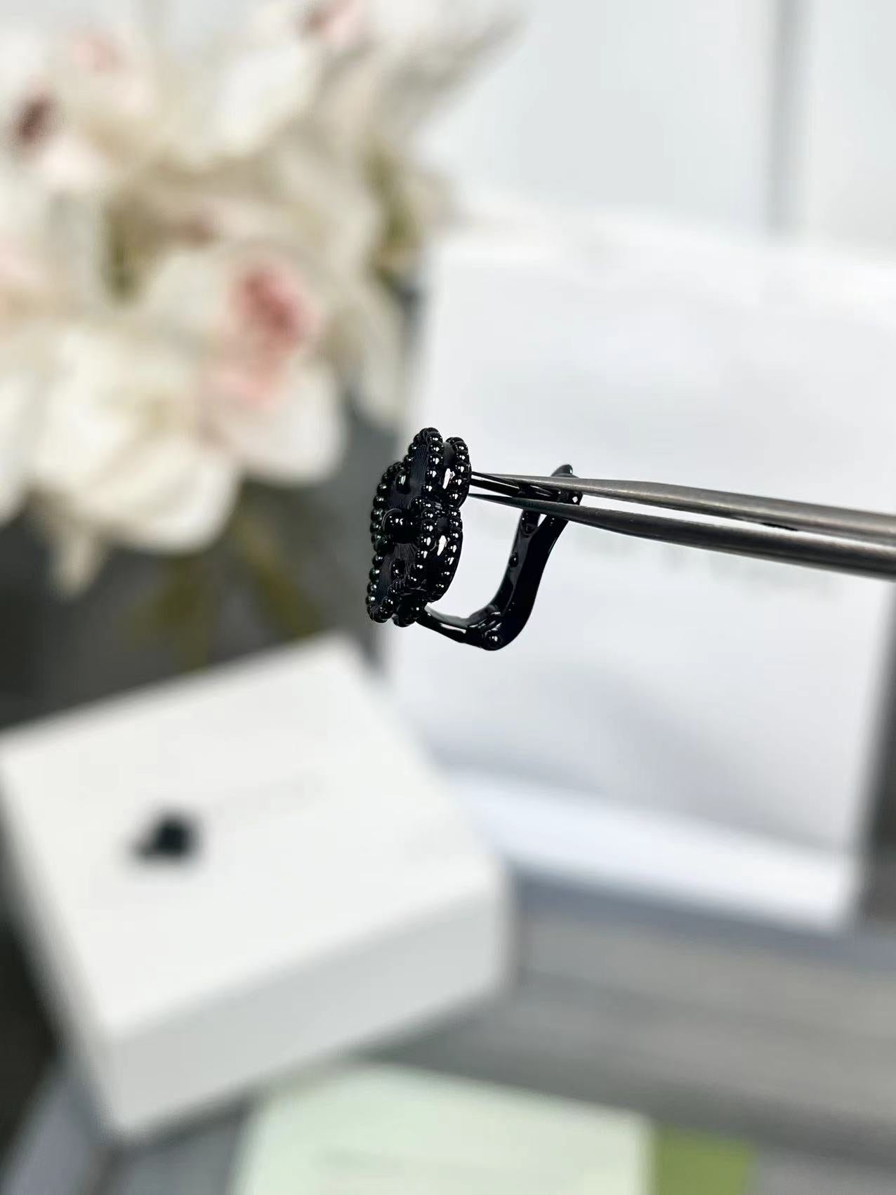 Van Cleef & Arpels Clover Earrings