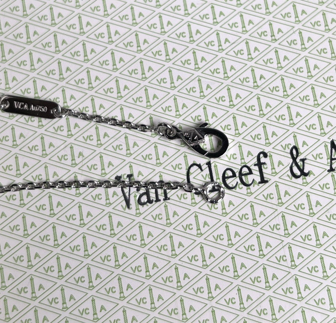 Van Cleef & Arpels Clover Necklace