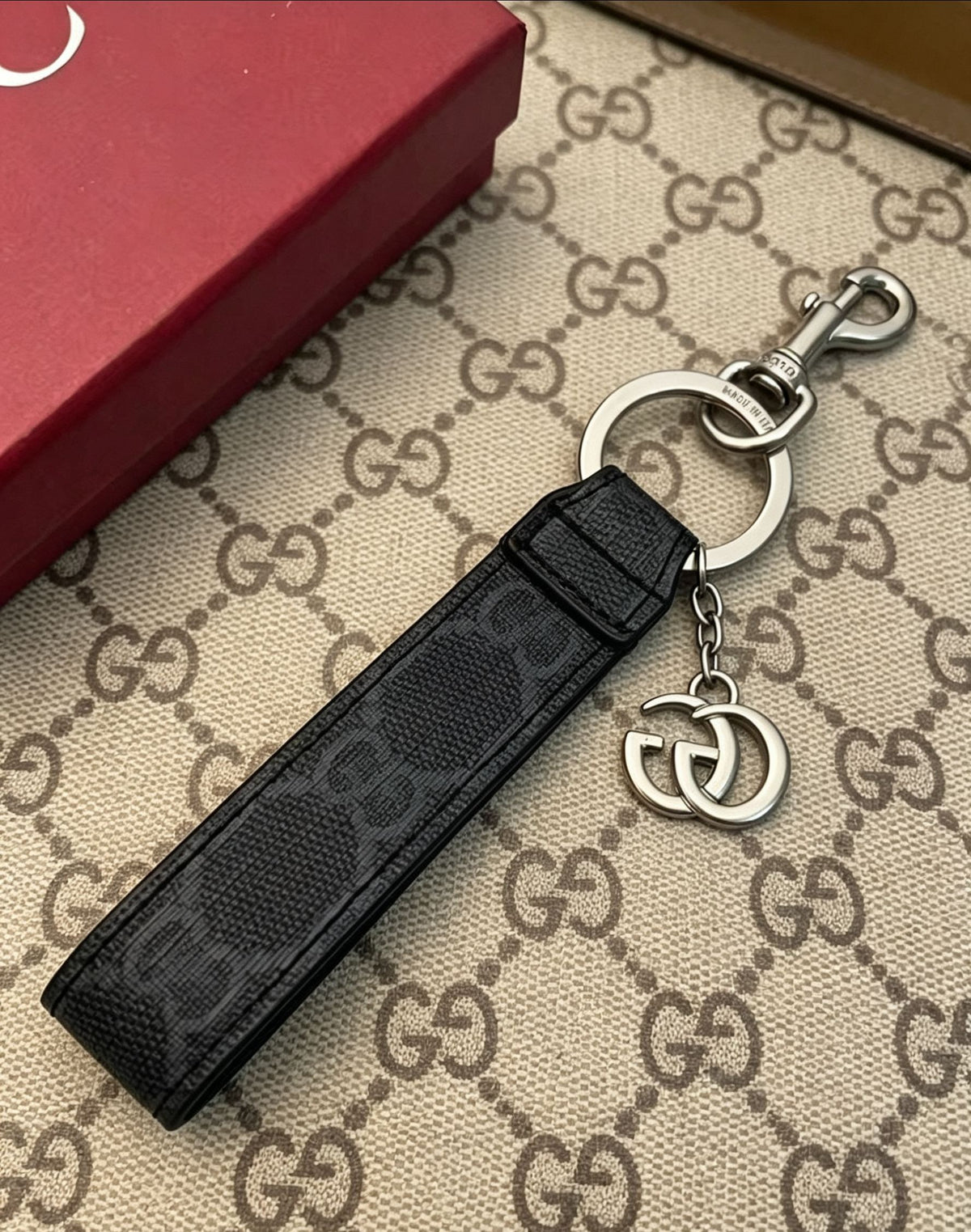 Gucci Vintage Double G Pendant