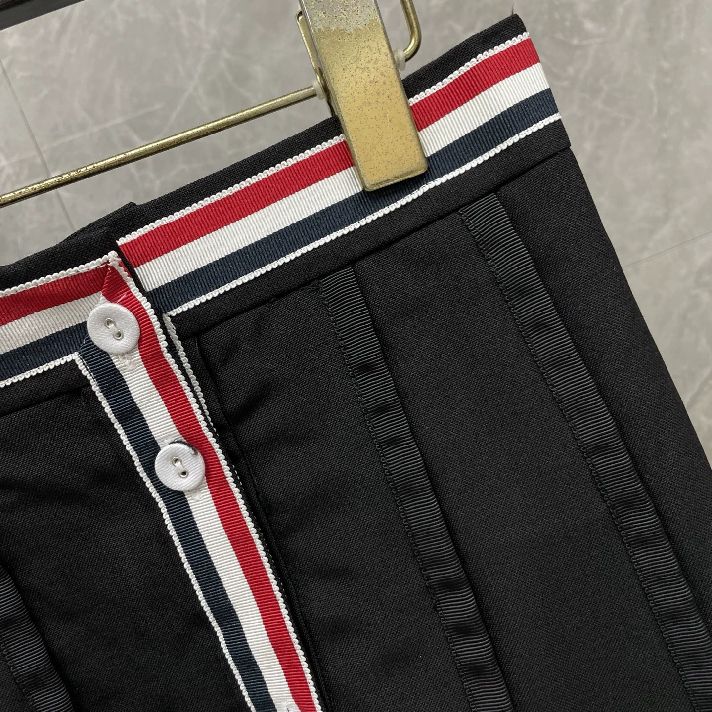 New women's pleated skirt