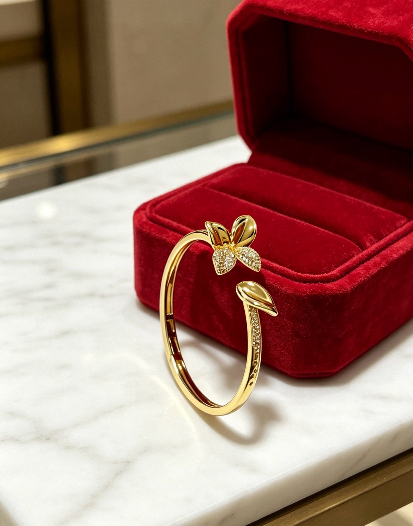 Van Cleef & Arpels-Style Clover Bracelet