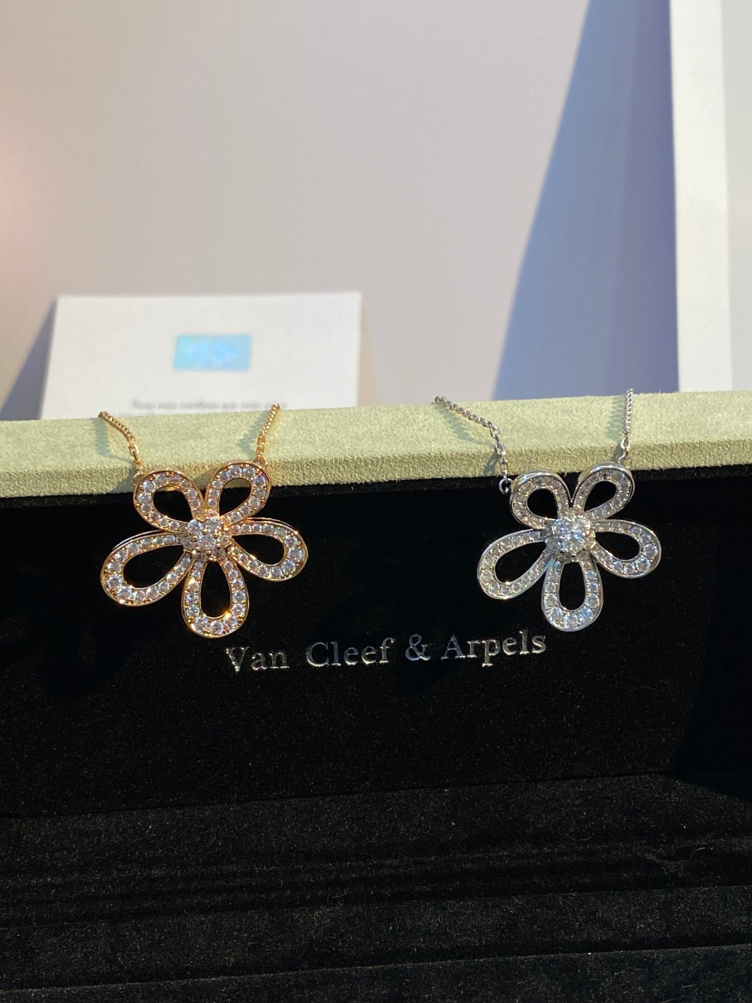 Van Cleef & Arpels Large Flower Diamond-Paved Necklace