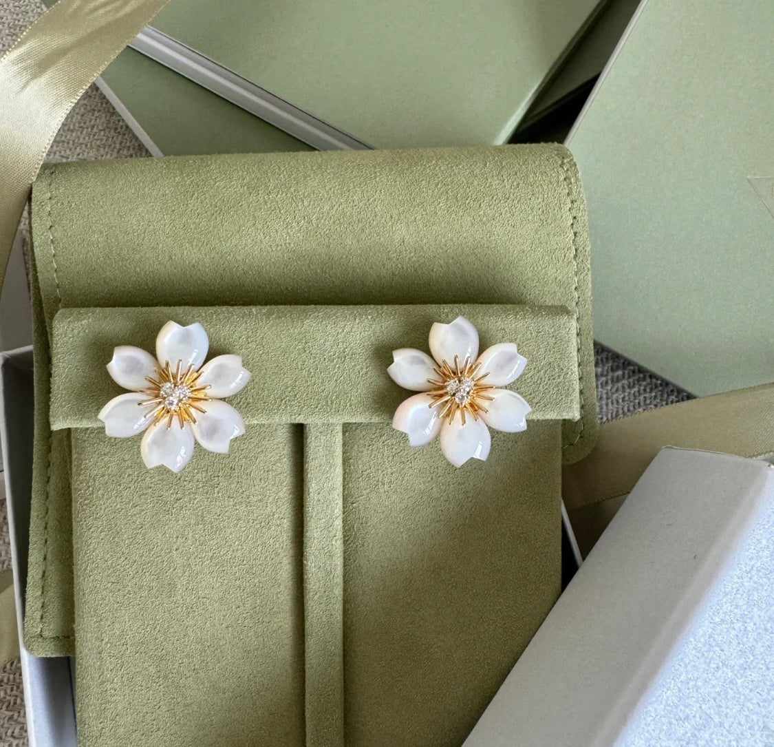 Van Cleef & Arpels Style Flower Stud Earrings