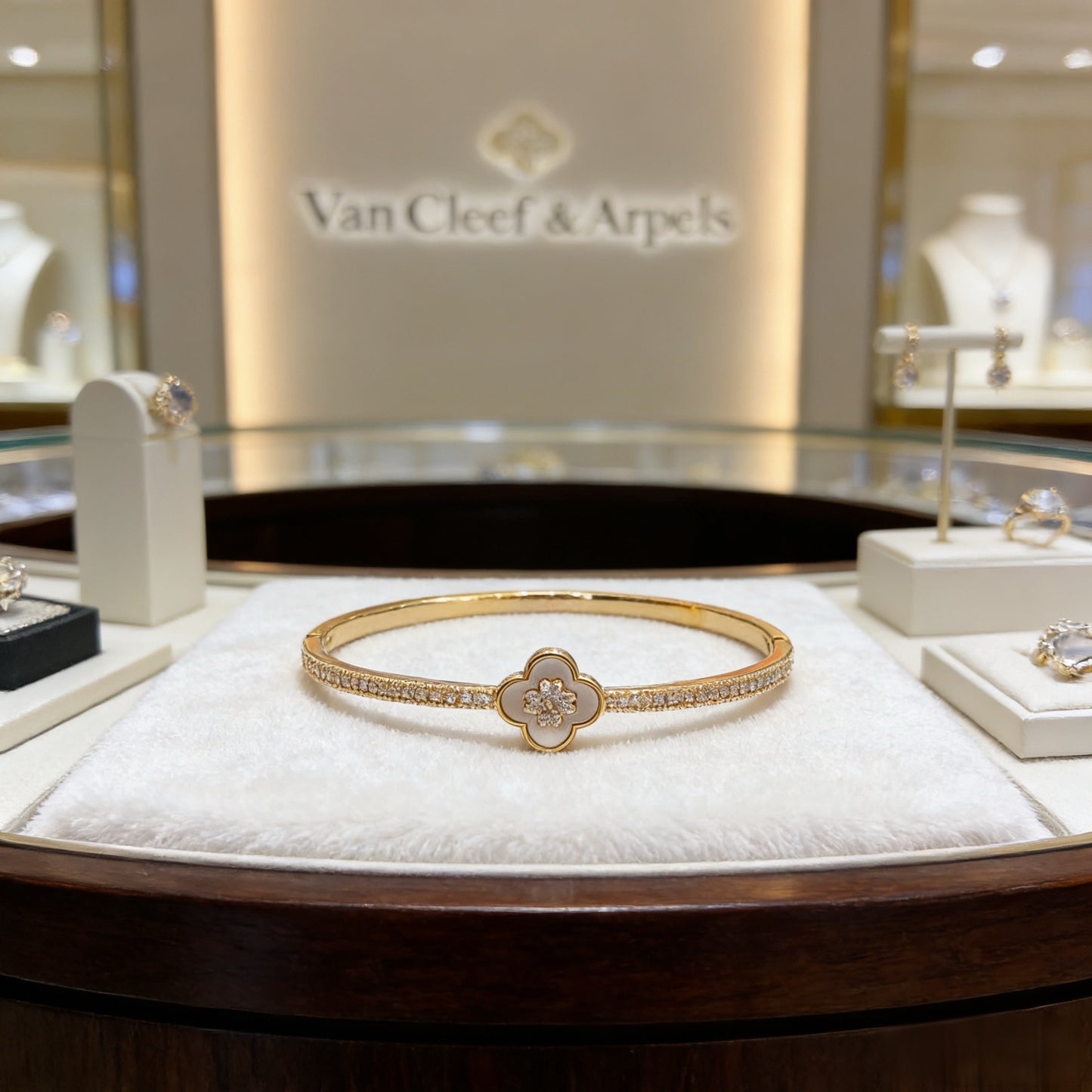Van Cleef & Arpels Clover Bracelet